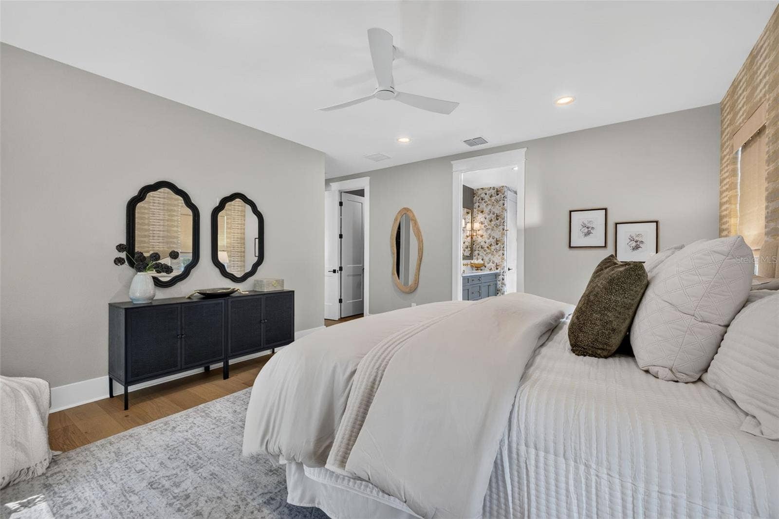 2525 DARTMOUTH AVENUE N, St Petersburg, FL 33713 2525 DARTMOUTH AVENUE N, St Petersburg, FL 33713