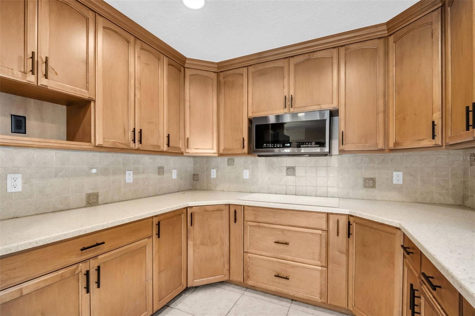 3992 ORCHARD HILL CIRCLE, Palm Harbor, FL 34684 3992 ORCHARD HILL CIRCLE, Palm Harbor, FL 34684