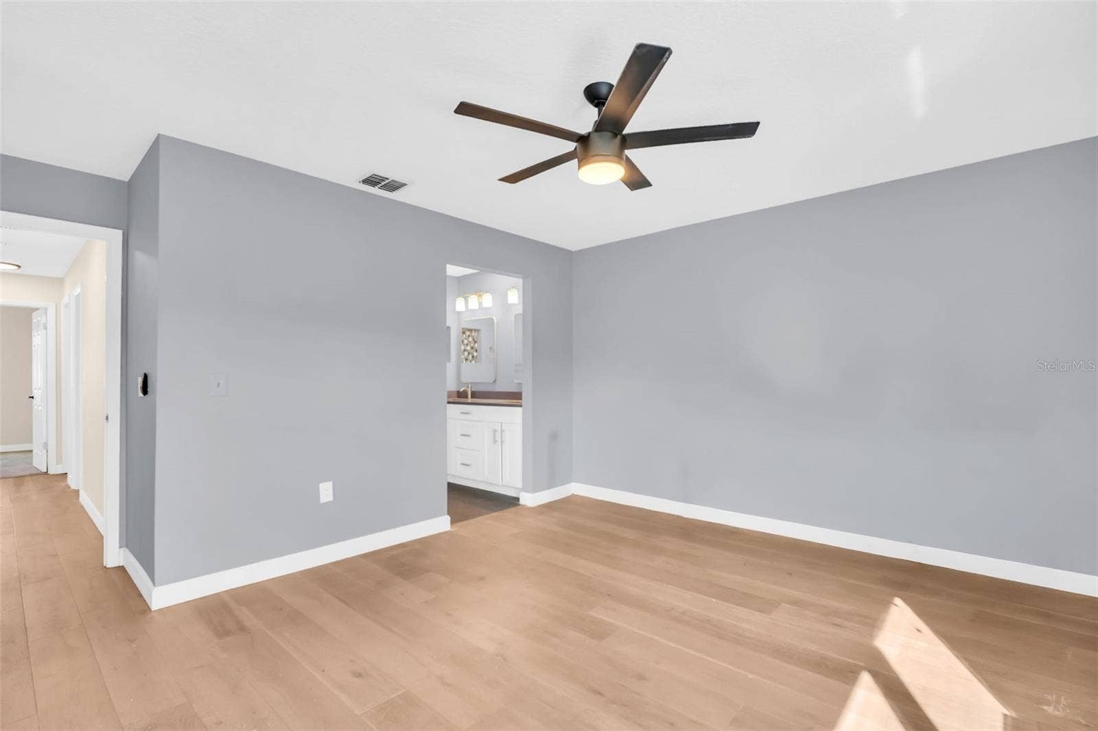 3992 ORCHARD HILL CIRCLE, Palm Harbor, FL 34684 3992 ORCHARD HILL CIRCLE, Palm Harbor, FL 34684