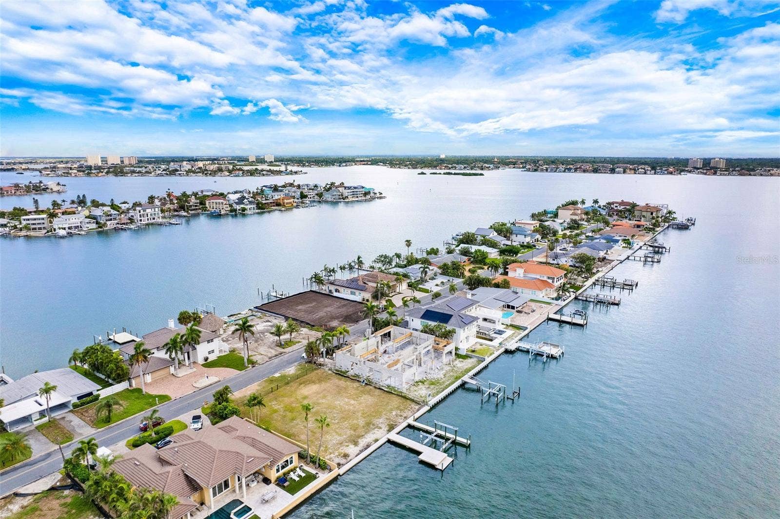 424 55TH AVENUE, St Pete Beach, FL 33706 424 55TH AVENUE, St Pete Beach, FL 33706