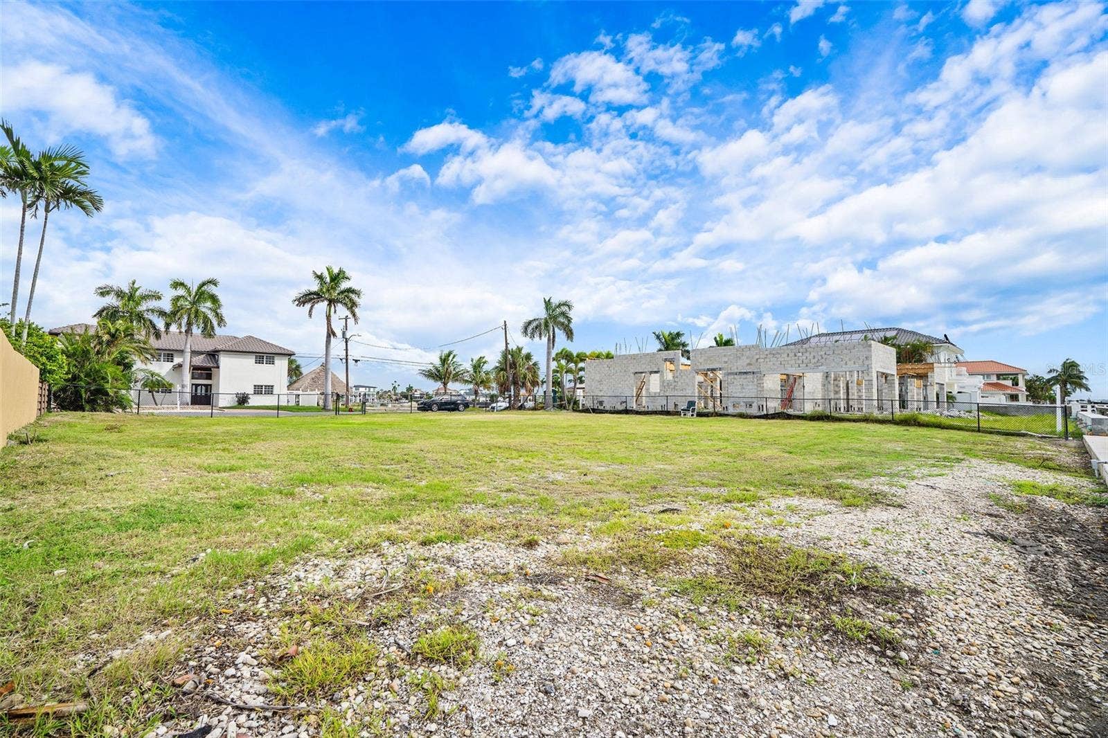 424 55TH AVENUE, St Pete Beach, FL 33706 424 55TH AVENUE, St Pete Beach, FL 33706