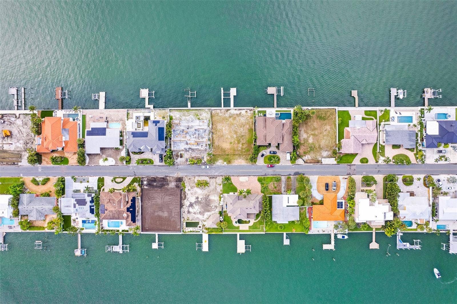 424 55TH AVENUE, St Pete Beach, FL 33706 424 55TH AVENUE, St Pete Beach, FL 33706