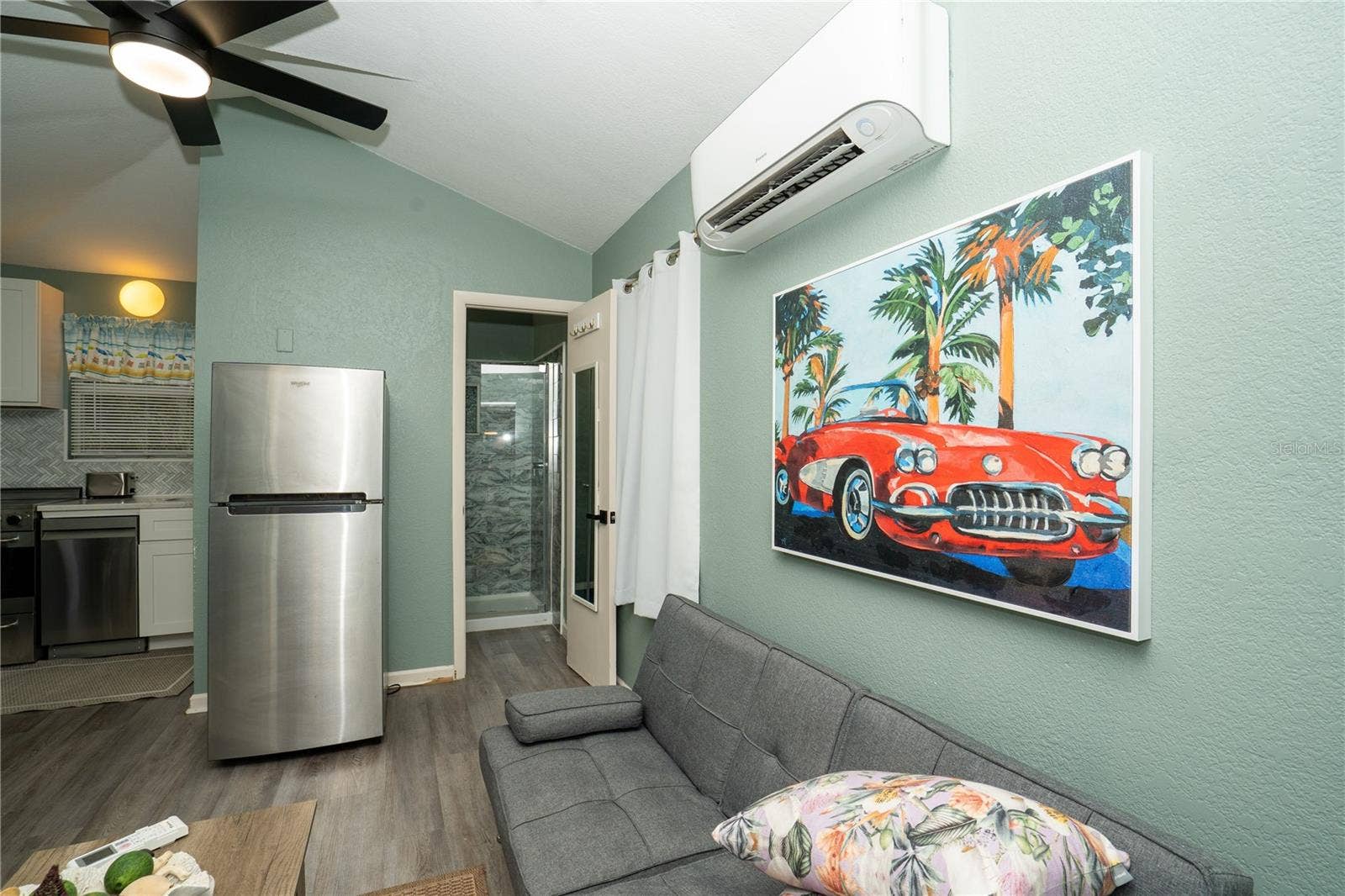 5025 28TH AVENUE S, Gulfport, FL 33707 Unit 7 cottage - living area