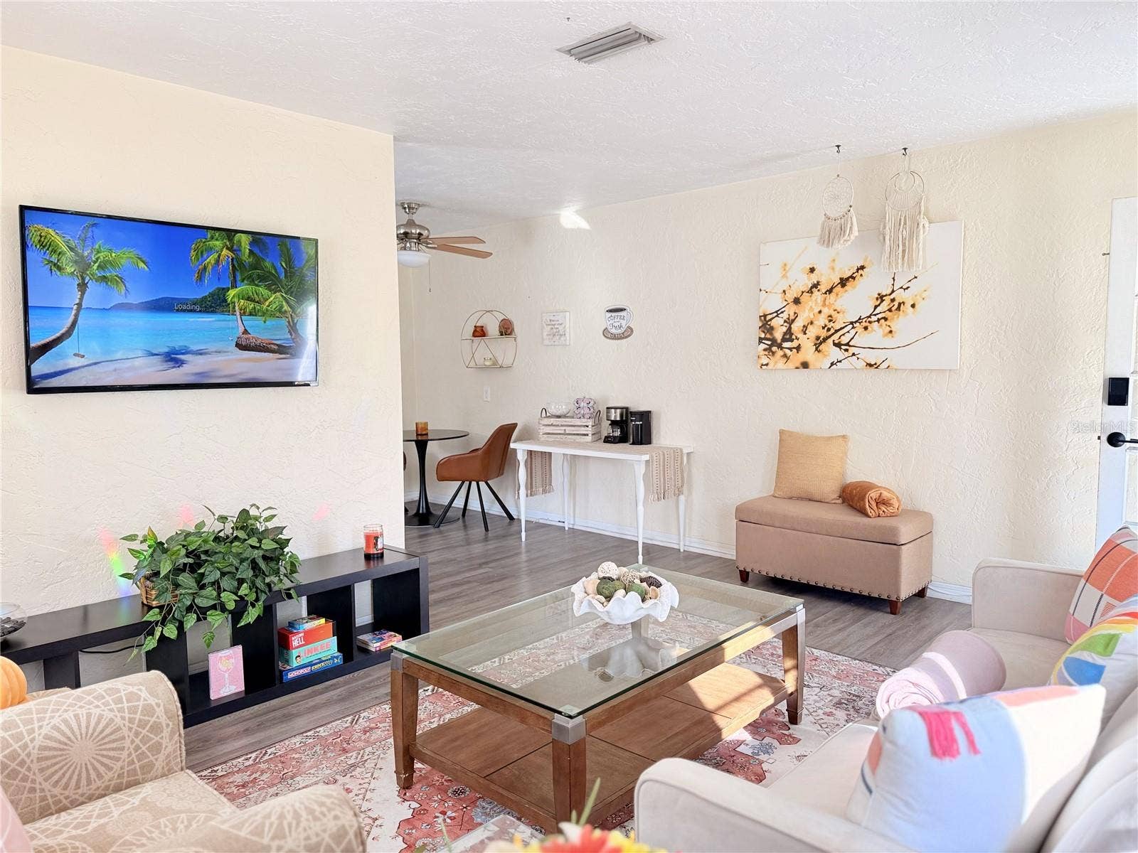 5025 28TH AVENUE S, Gulfport, FL 33707 5027 Unit 4 - living and dining area