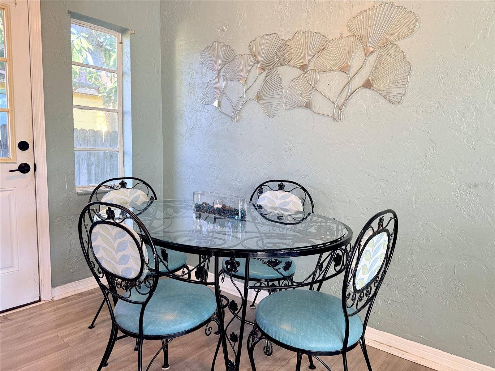 5025 28TH AVENUE S, Gulfport, FL 33707 5025 Unit 2 - dining nook