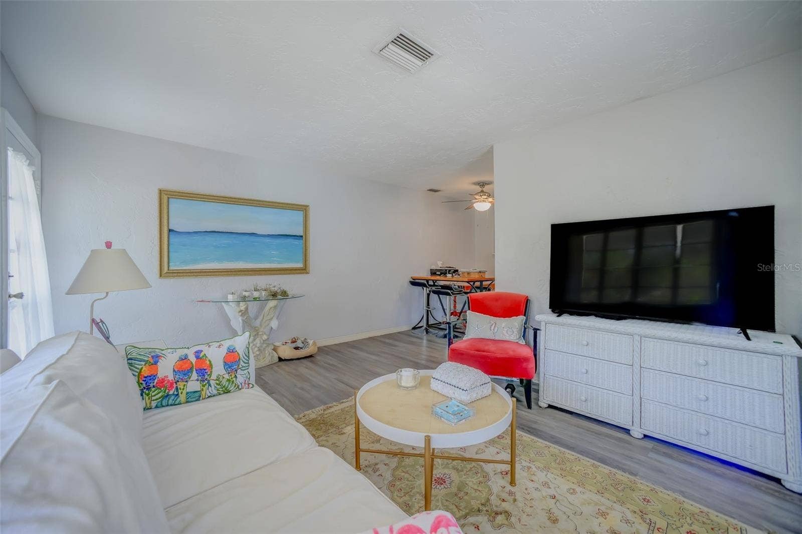 5025 28TH AVENUE S, Gulfport, FL 33707 5027 Unit 3 - living room
