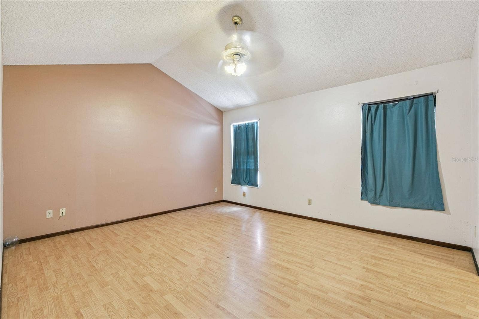 2651 SHERRY CIRCLE, Kissimmee, FL 34744 2651 SHERRY CIRCLE, Kissimmee, FL 34744
