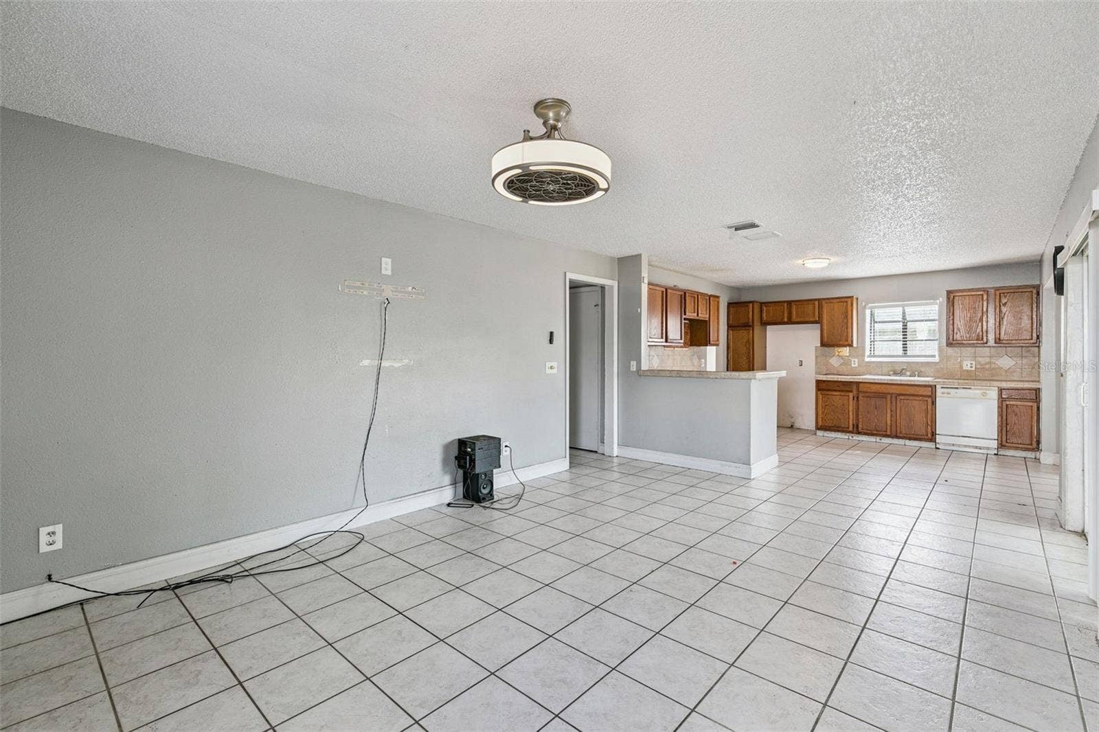 2651 SHERRY CIRCLE, Kissimmee, FL 34744 2651 SHERRY CIRCLE, Kissimmee, FL 34744