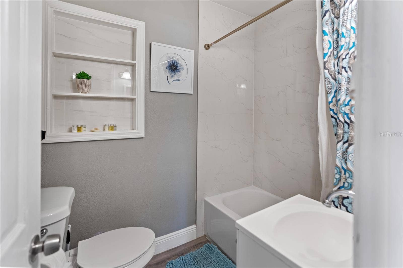 3005 W HELEN AVENUE, Tampa, FL 33611