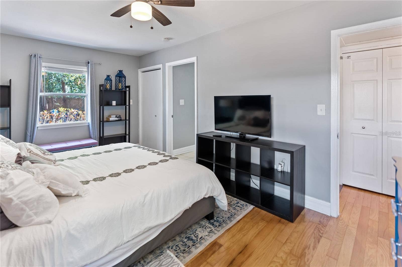 3005 W HELEN AVENUE, Tampa, FL 33611