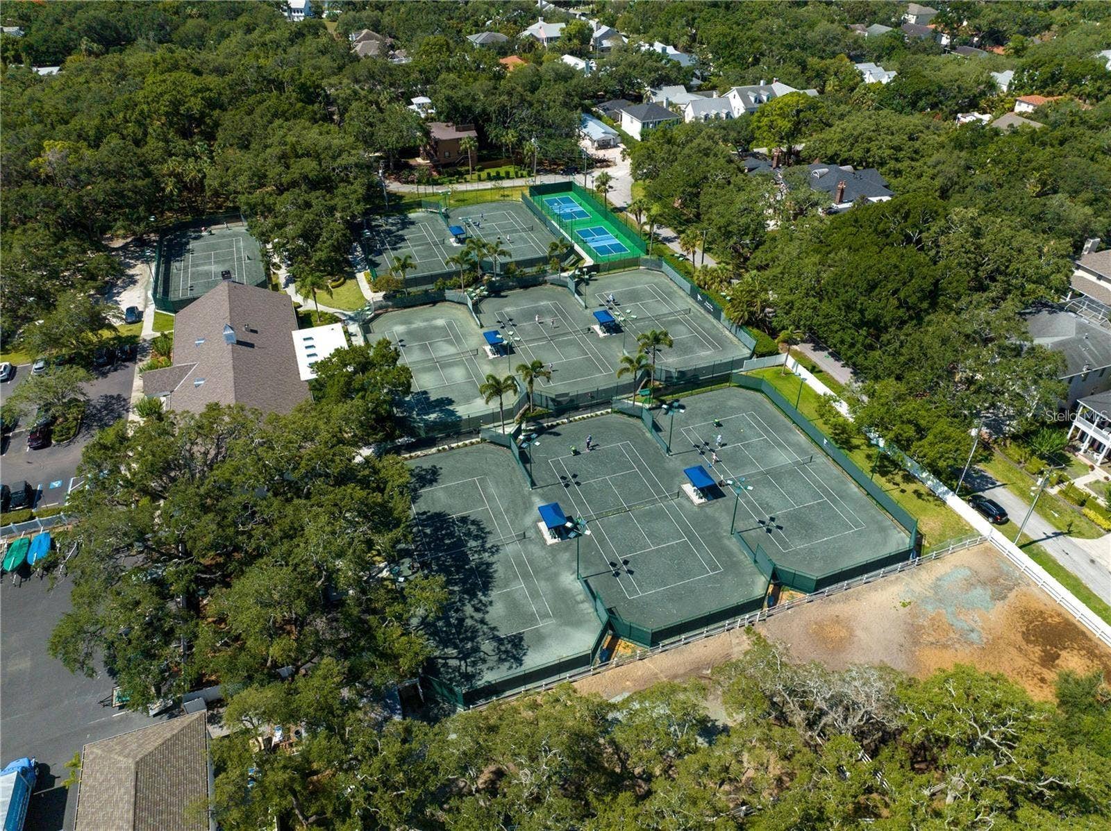 3005 W HELEN AVENUE, Tampa, FL 33611