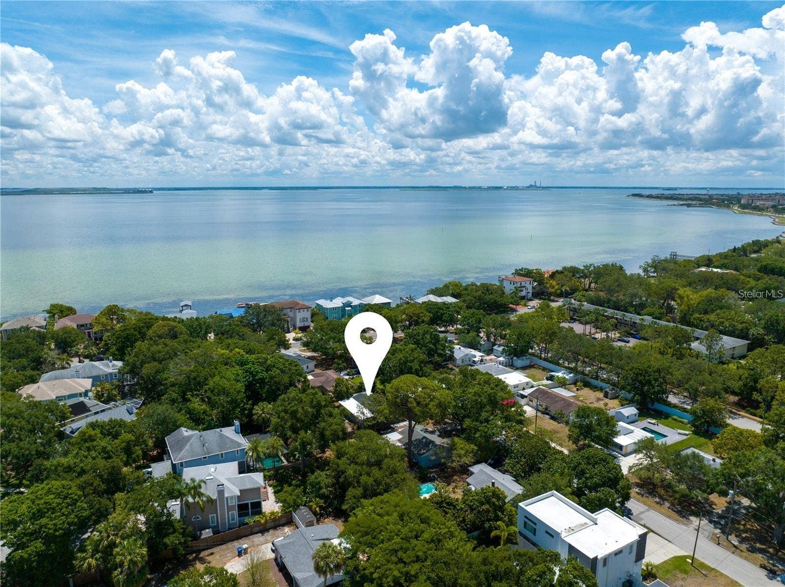 3005 W HELEN AVENUE, Tampa, FL 33611