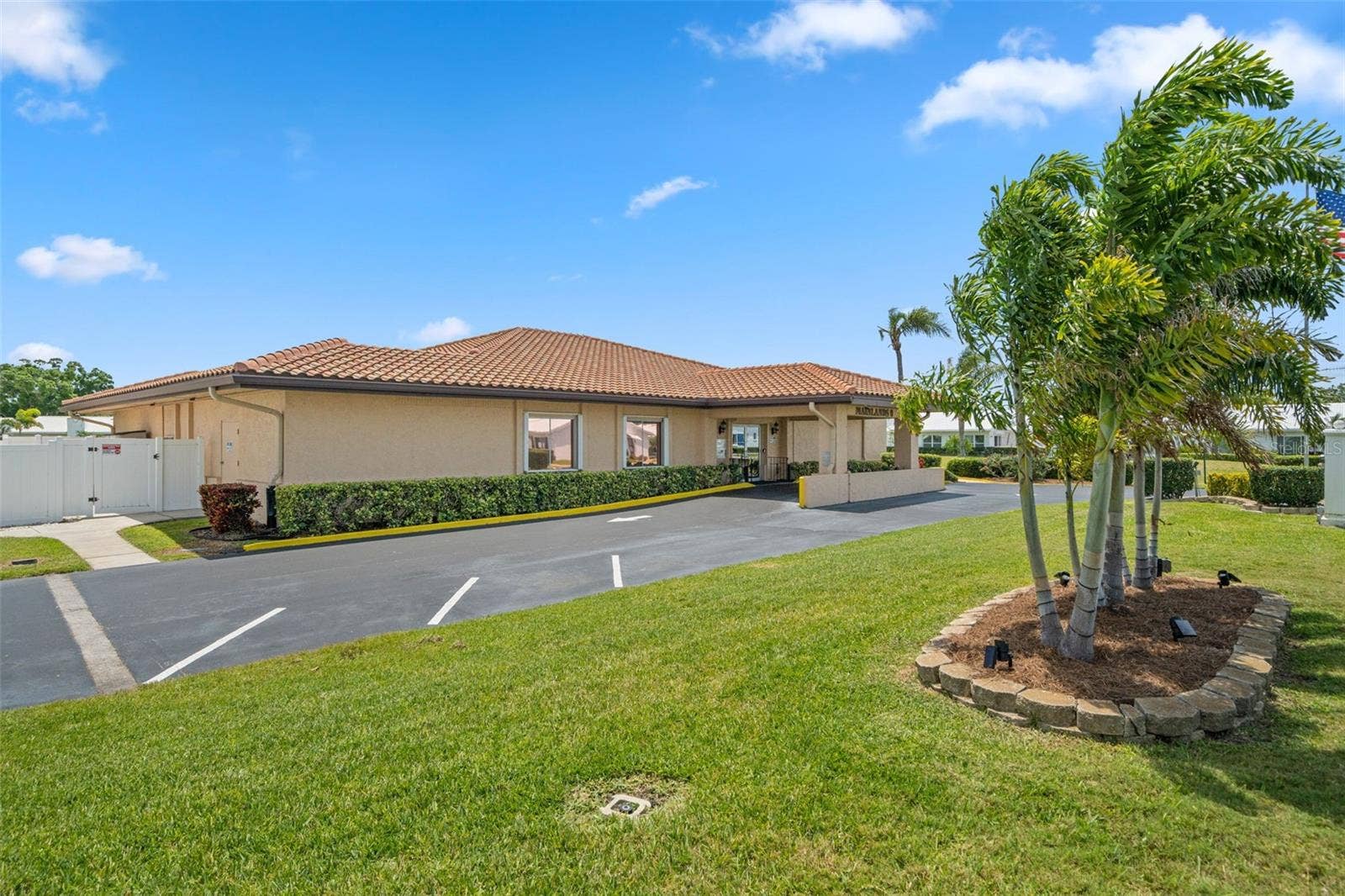 3459 MAINLANDS BOULEVARD S, Pinellas Park, FL 33782 3459 MAINLANDS BOULEVARD S, Pinellas Park, FL 33782