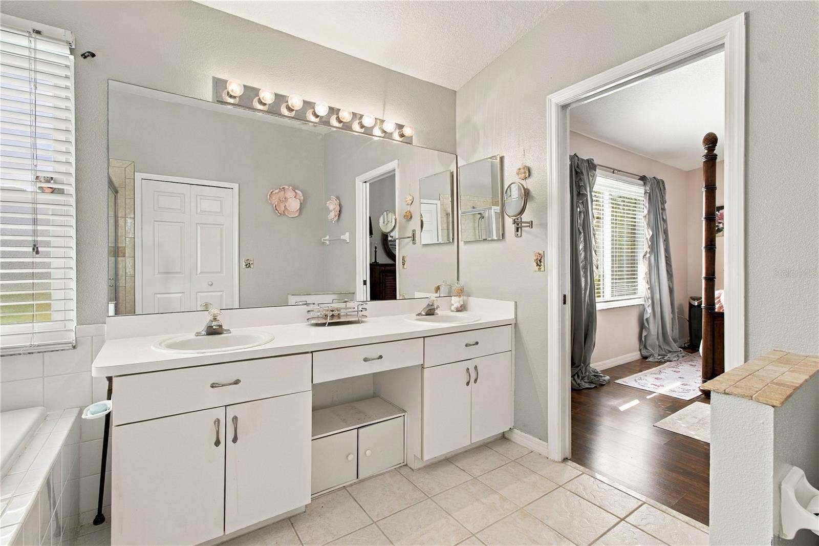 34906 TEEVIEW LANE, Zephyrhills, FL 33541