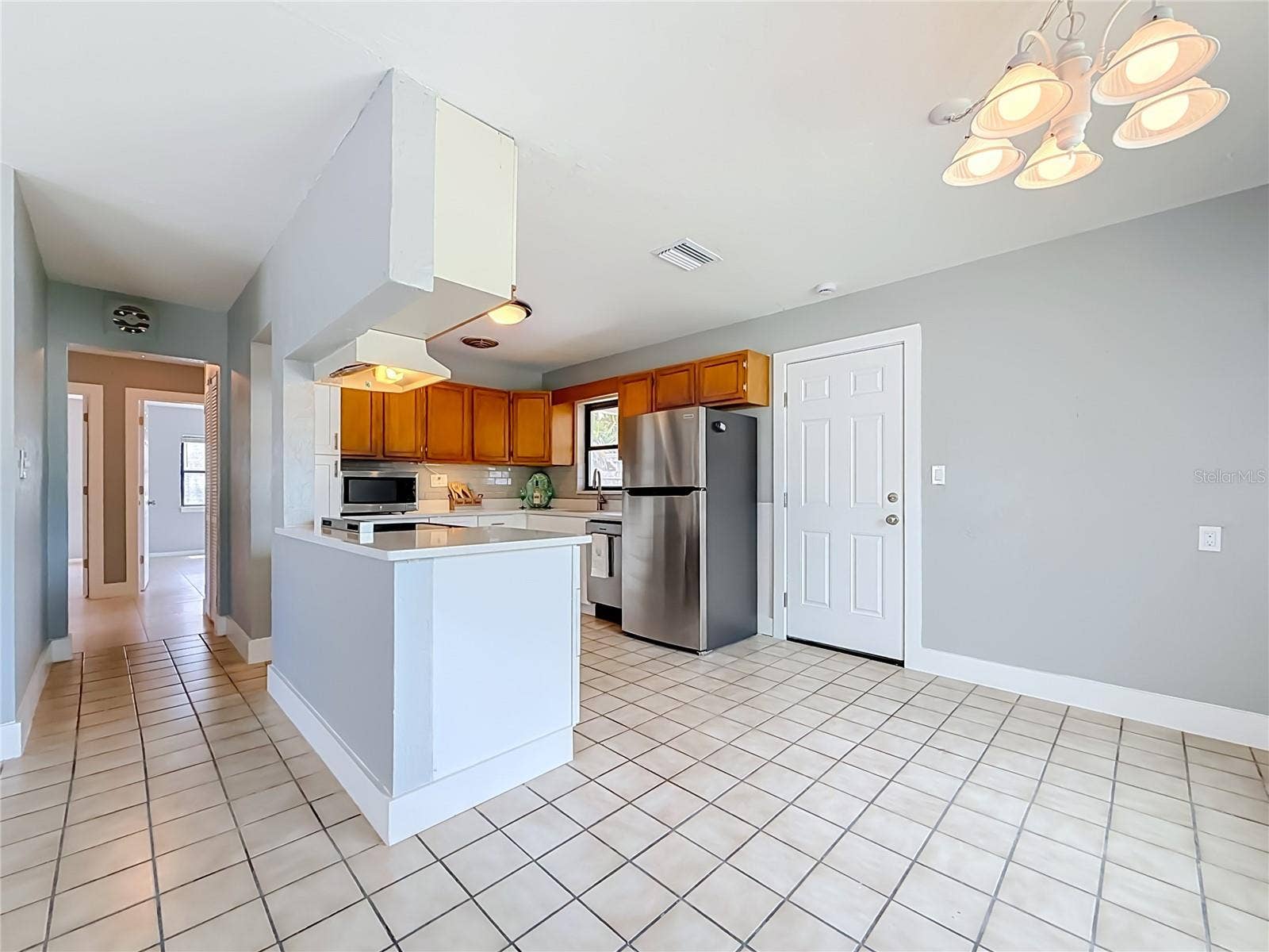 355 39TH AVENUE, St Pete Beach, FL 33706 355 39TH AVENUE, St Pete Beach, FL 33706