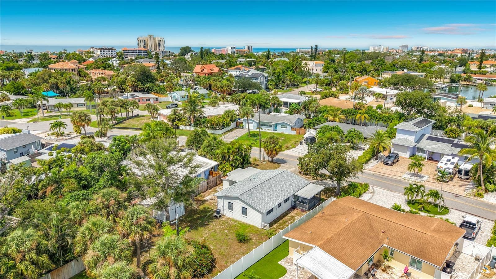 355 39TH AVENUE, St Pete Beach, FL 33706 355 39TH AVENUE, St Pete Beach, FL 33706