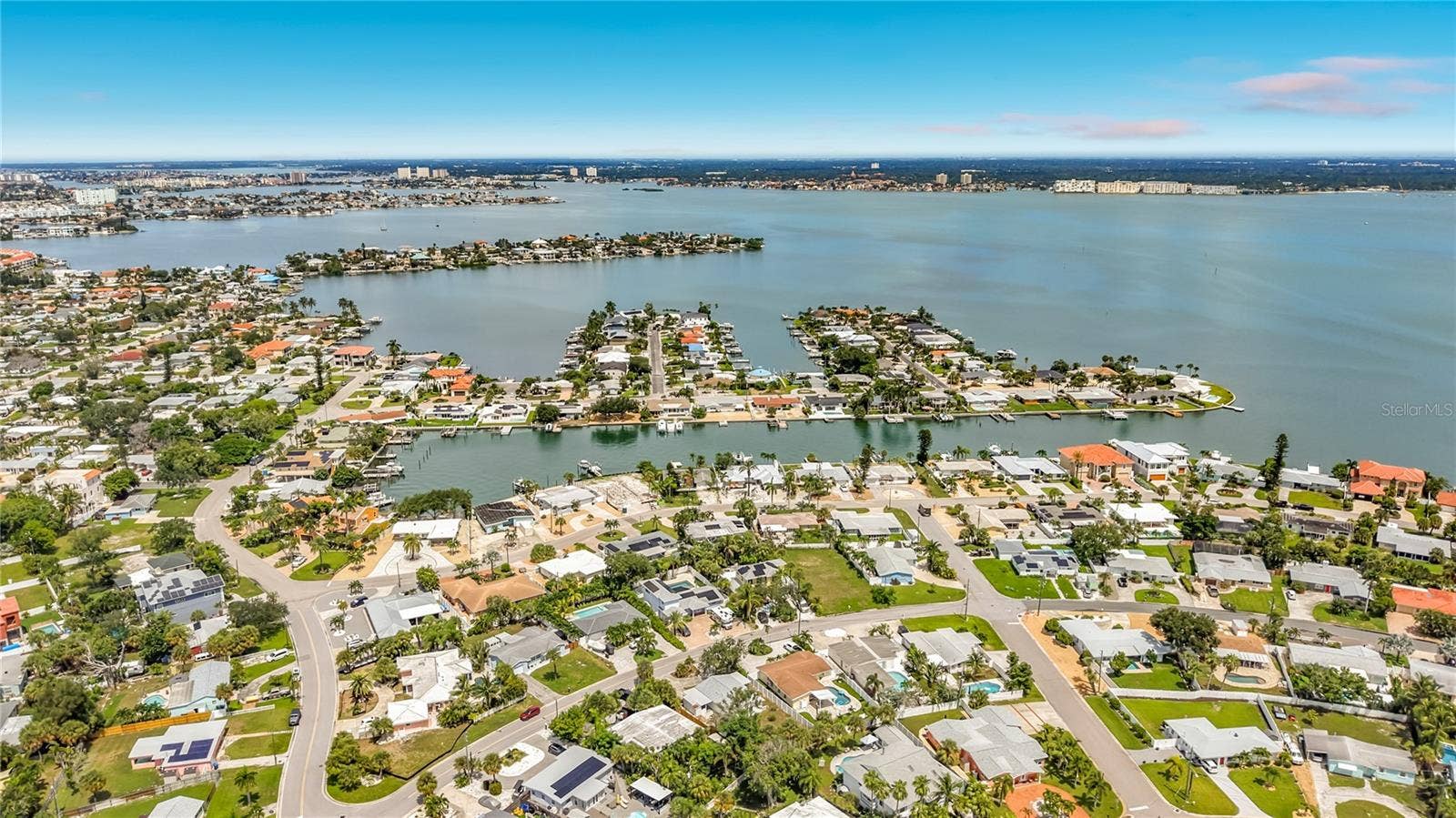 355 39TH AVENUE, St Pete Beach, FL 33706 355 39TH AVENUE, St Pete Beach, FL 33706