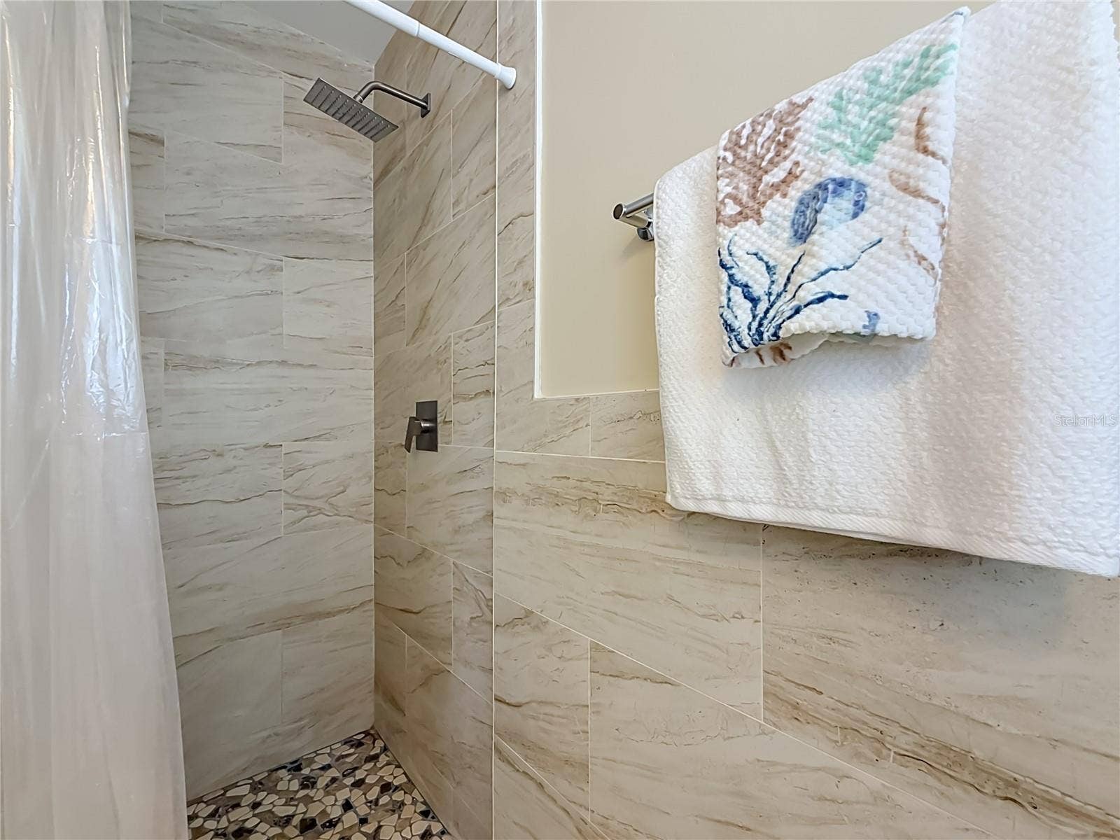 355 39TH AVENUE, St Pete Beach, FL 33706 355 39TH AVENUE, St Pete Beach, FL 33706