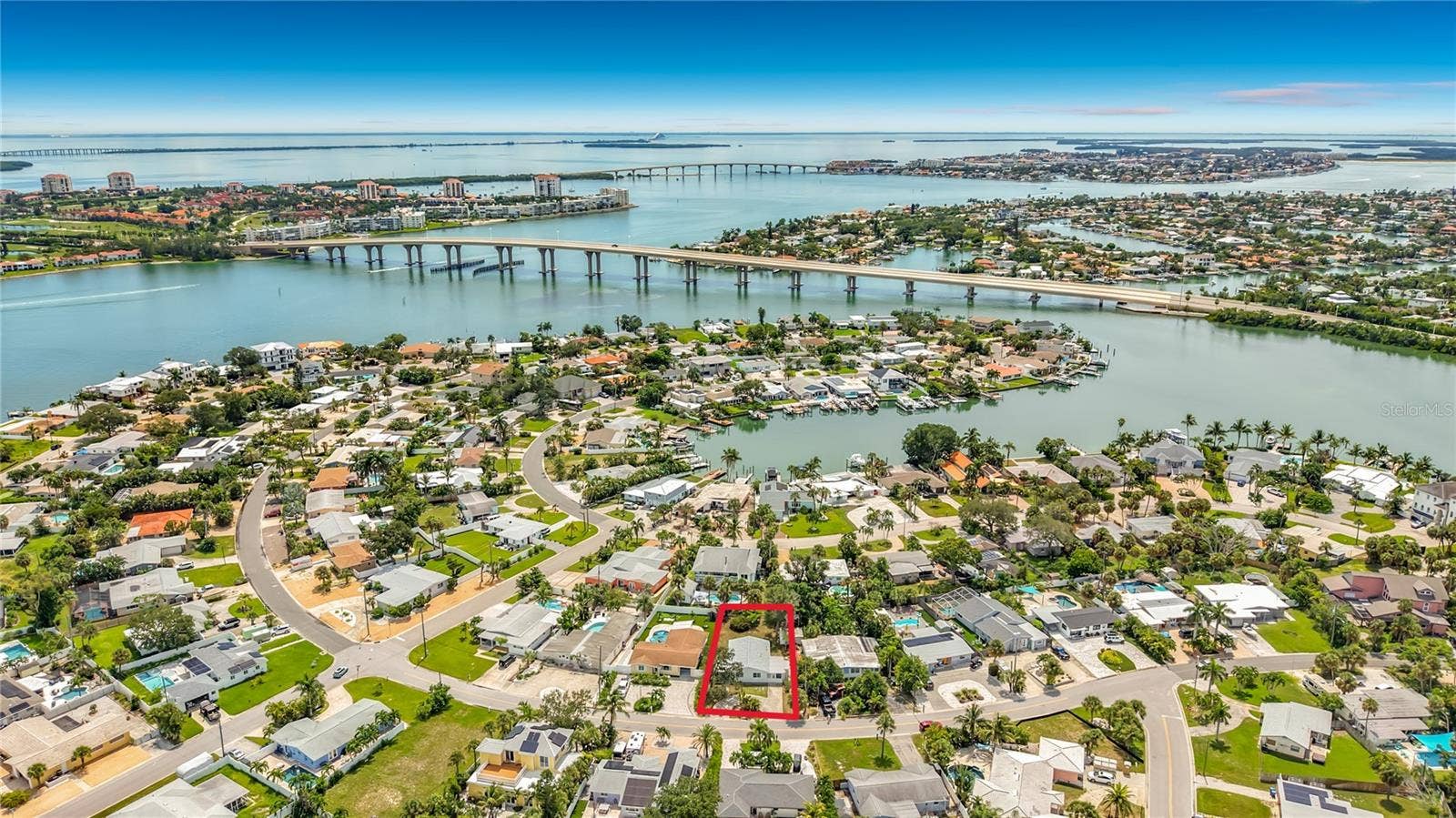 355 39TH AVENUE, St Pete Beach, FL 33706 355 39TH AVENUE, St Pete Beach, FL 33706