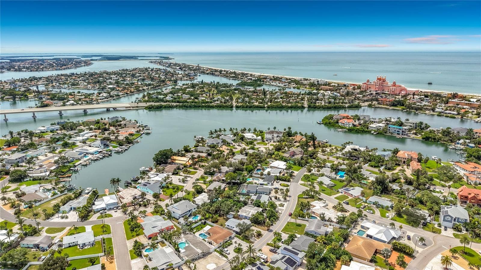 355 39TH AVENUE, St Pete Beach, FL 33706 355 39TH AVENUE, St Pete Beach, FL 33706