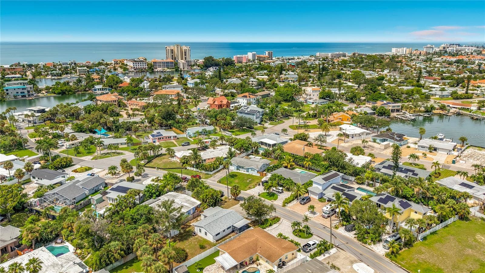 355 39TH AVENUE, St Pete Beach, FL 33706 355 39TH AVENUE, St Pete Beach, FL 33706