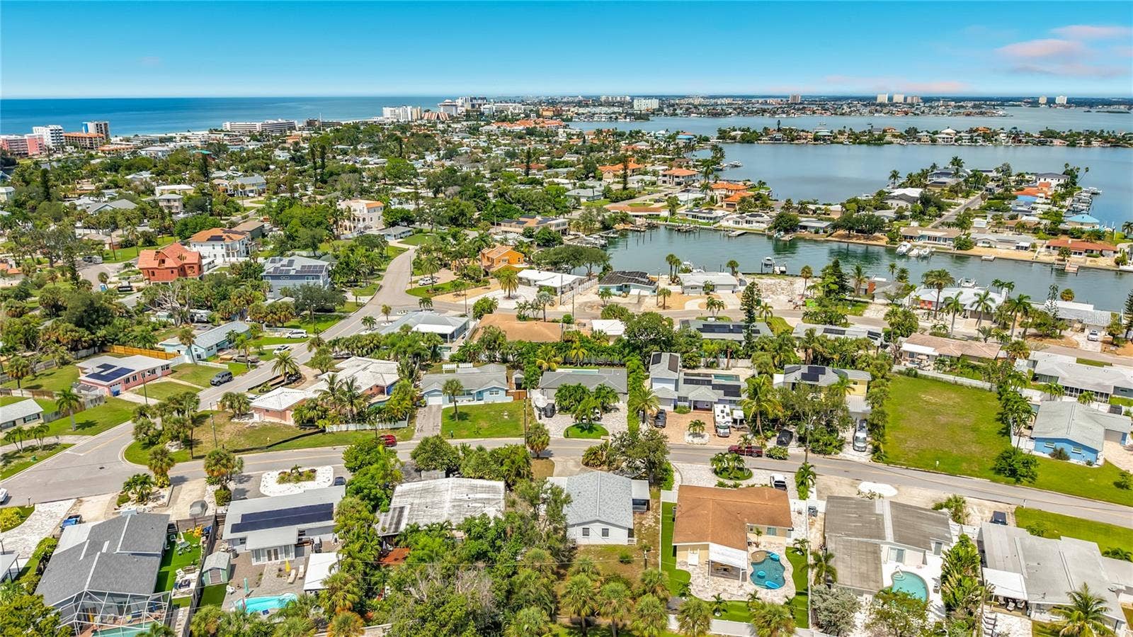 355 39TH AVENUE, St Pete Beach, FL 33706 355 39TH AVENUE, St Pete Beach, FL 33706