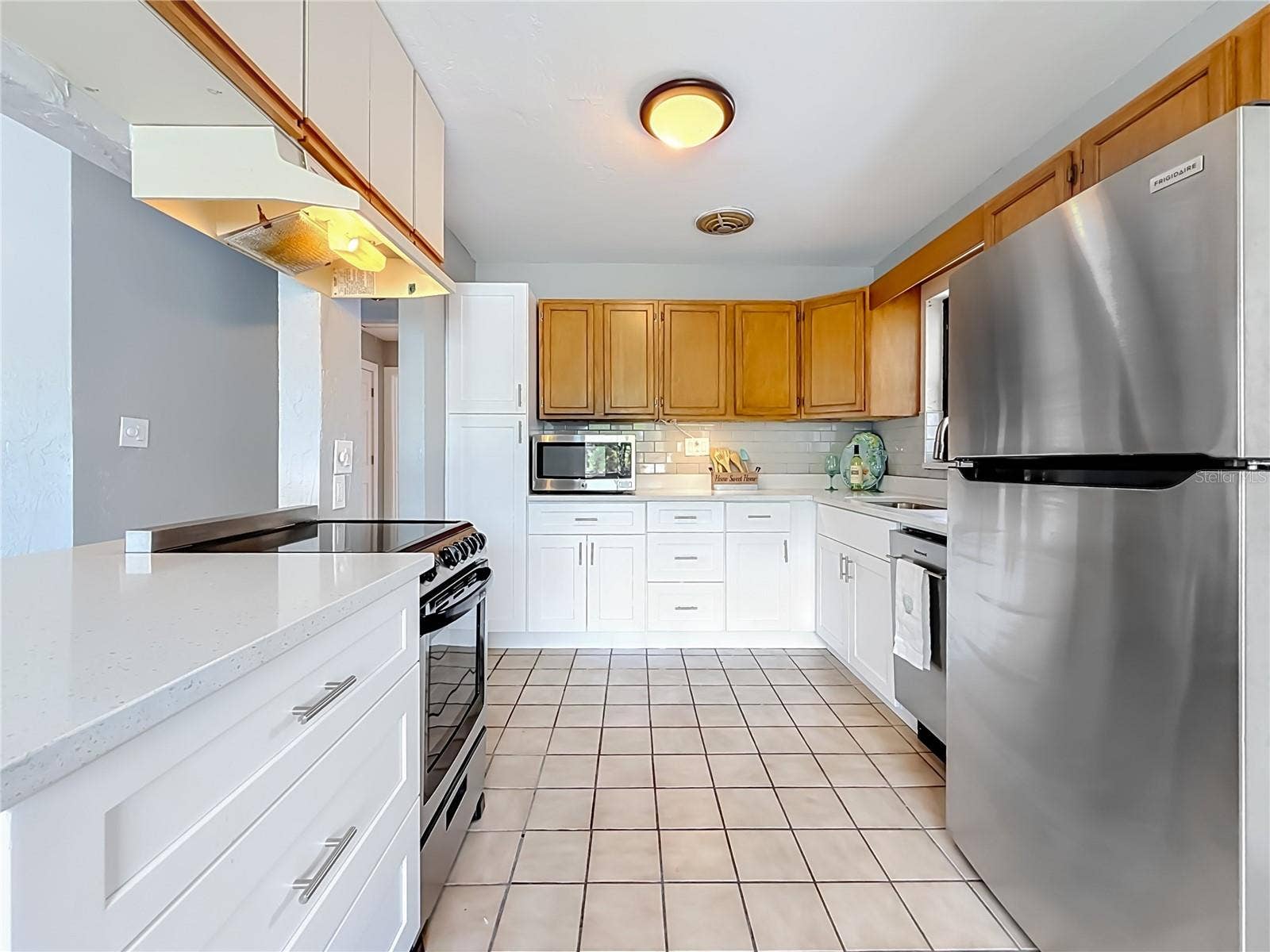 355 39TH AVENUE, St Pete Beach, FL 33706 Kitchen