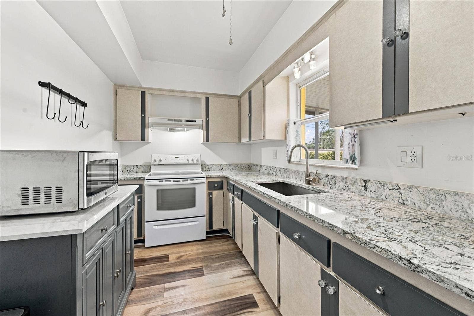 8353 CANDLEWOOD ROAD, Seminole, FL 33777 8353 CANDLEWOOD ROAD, Seminole, FL 33777