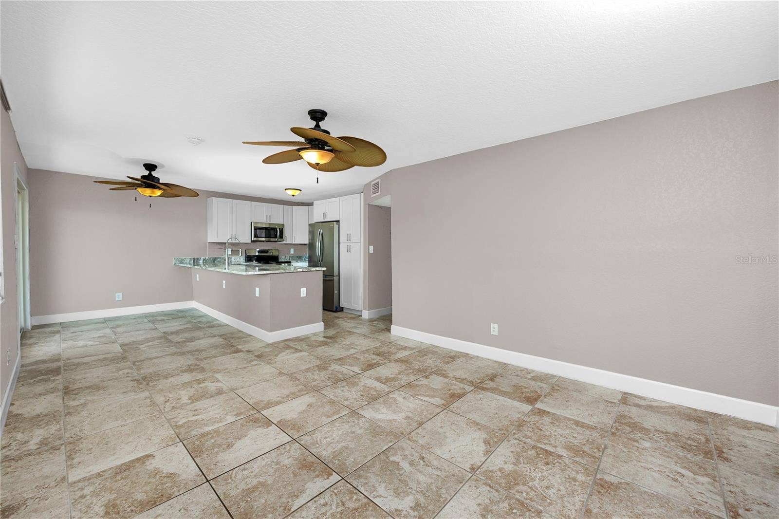 10379 PARADISE BOULEVARD, #35, Treasure Island, FL 33706 10379 PARADISE BOULEVARD, #35, Treasure Island, FL 33706