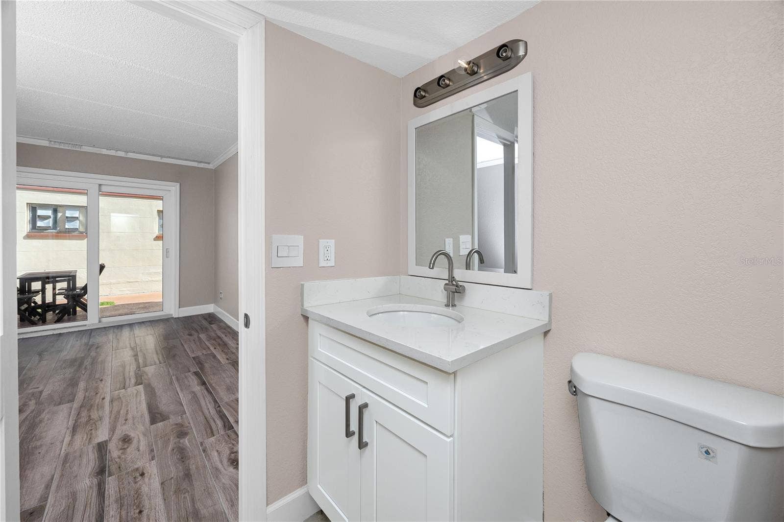 10379 PARADISE BOULEVARD, #35, Treasure Island, FL 33706 10379 PARADISE BOULEVARD, #35, Treasure Island, FL 33706