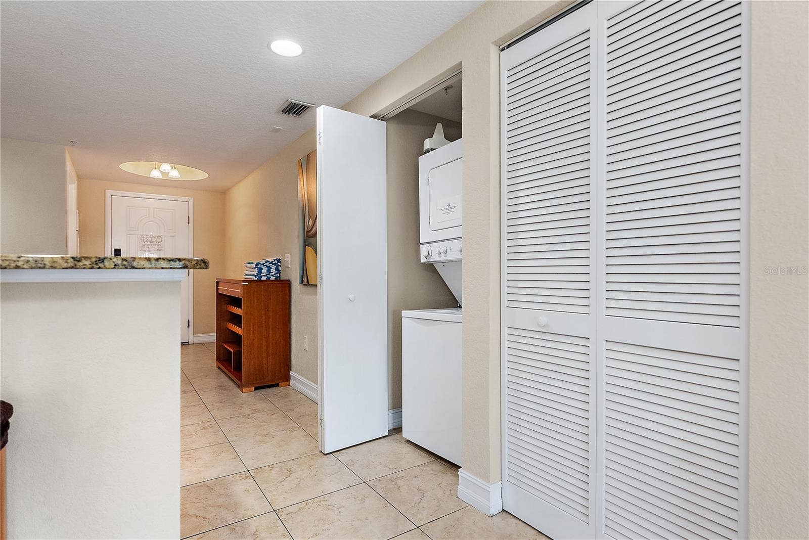 11605 GULF BOULEVARD, #203, Treasure Island, FL 33706 11605 GULF BOULEVARD, #203, Treasure Island, FL 33706
