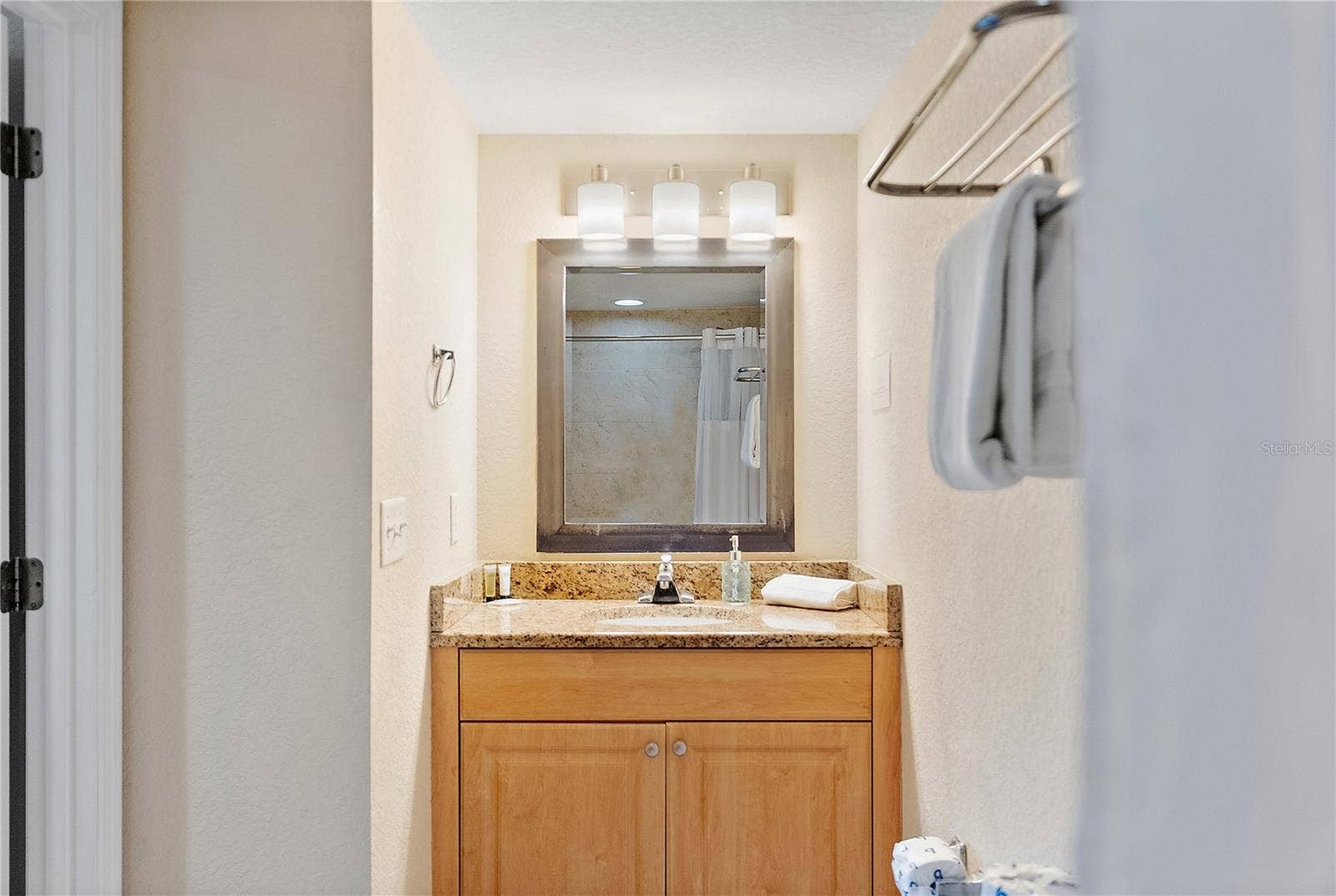11605 GULF BOULEVARD, #203, Treasure Island, FL 33706 11605 GULF BOULEVARD, #203, Treasure Island, FL 33706