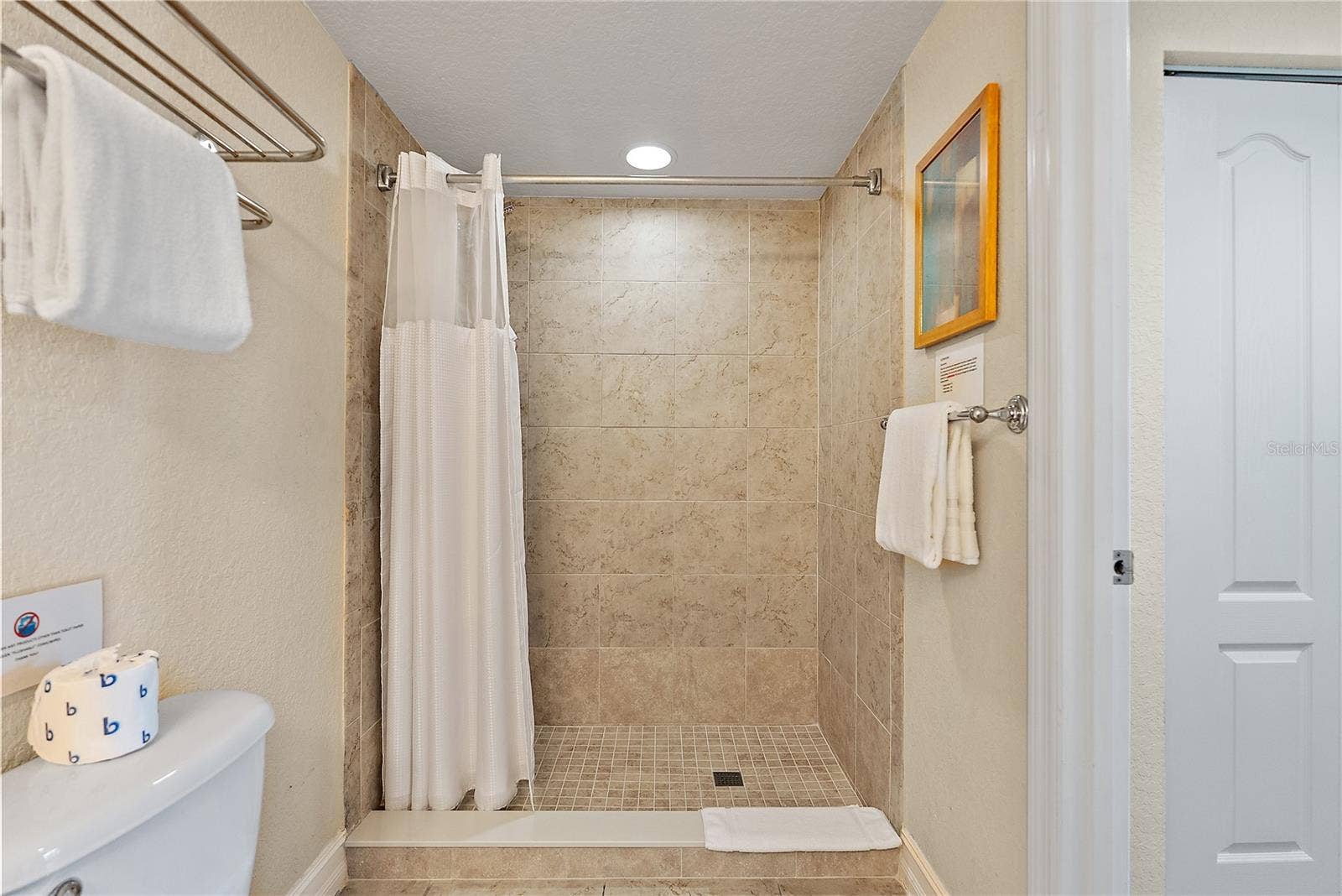 11605 GULF BOULEVARD, #203, Treasure Island, FL 33706 11605 GULF BOULEVARD, #203, Treasure Island, FL 33706