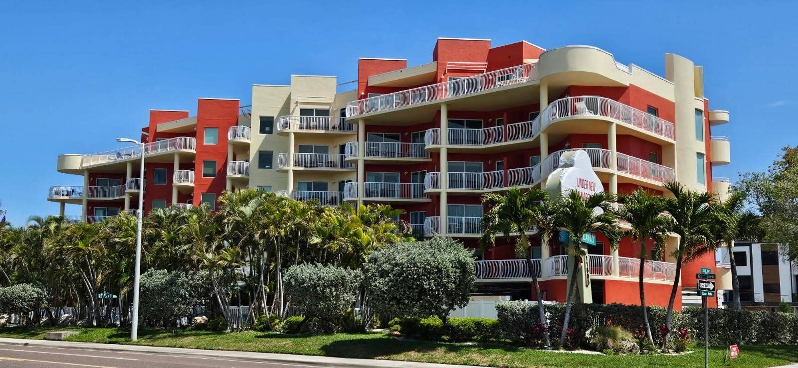 11605 GULF BOULEVARD, #203, Treasure Island, FL 33706 11605 GULF BOULEVARD, #203, Treasure Island, FL 33706