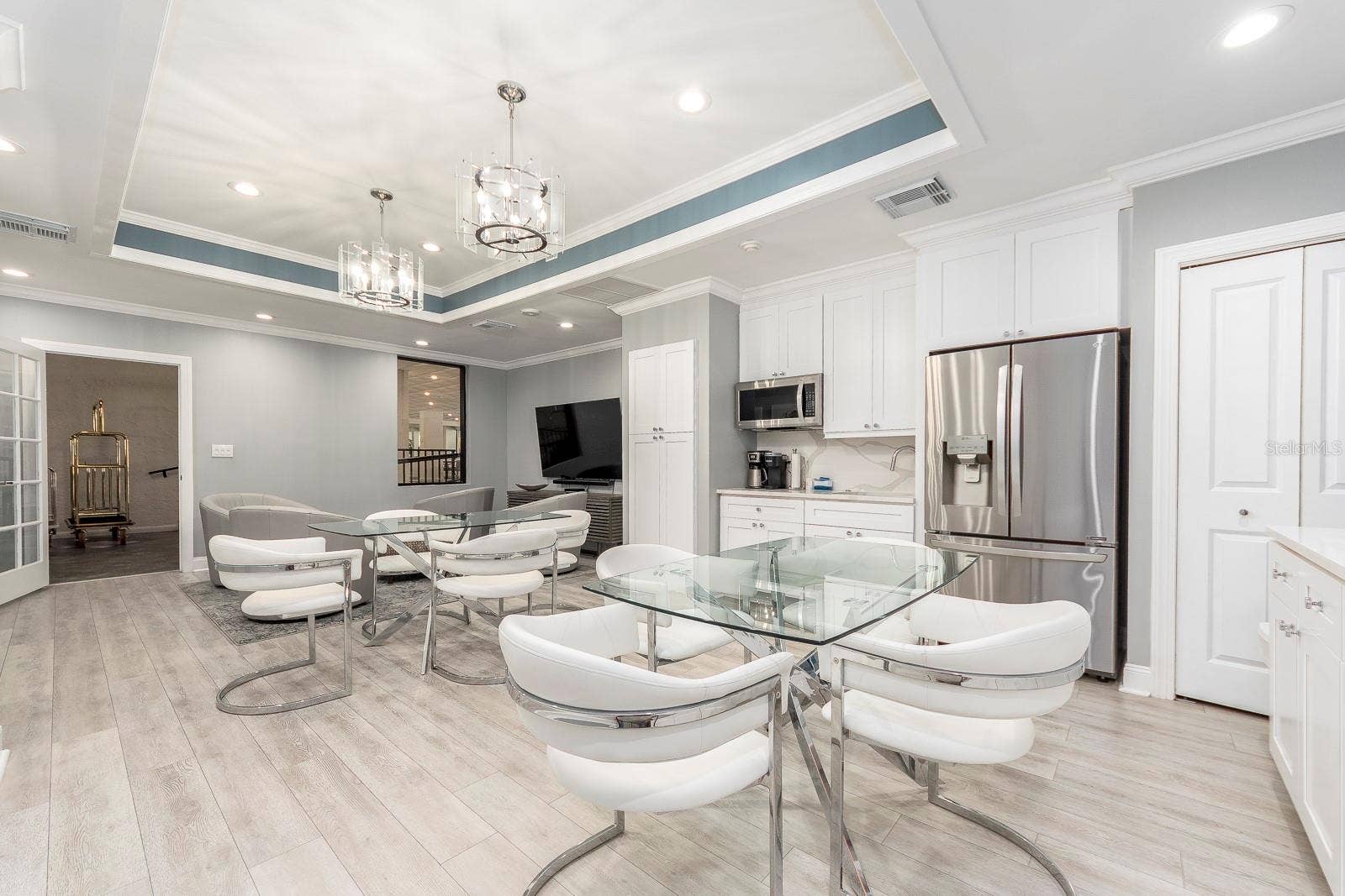 1390 GULF BOULEVARD, #1203, Clearwater, FL 33767 1390 GULF BOULEVARD, #1203, Clearwater, FL 33767