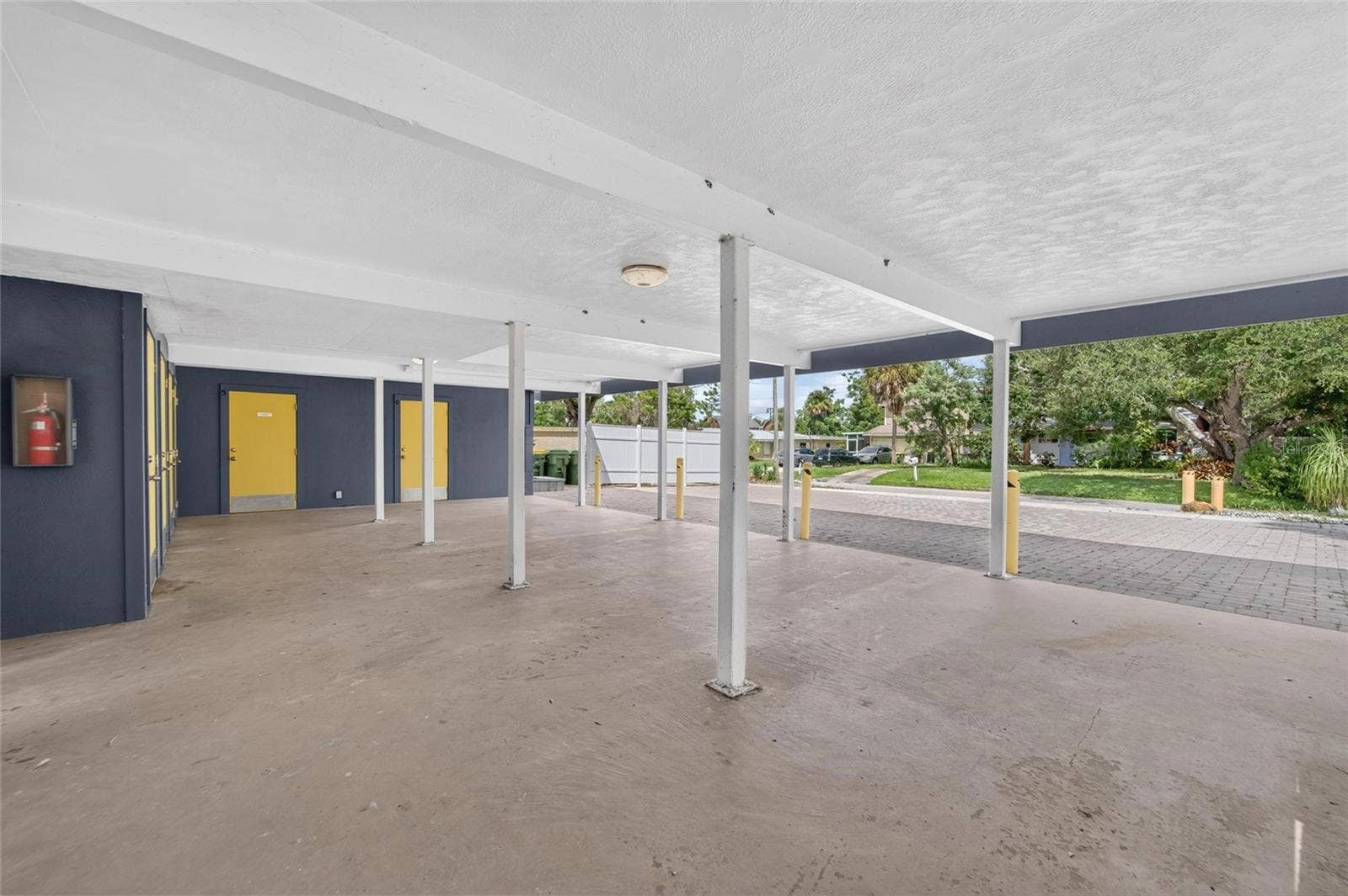 1236 13TH STREET, Sarasota, FL 34236 Parking - carports