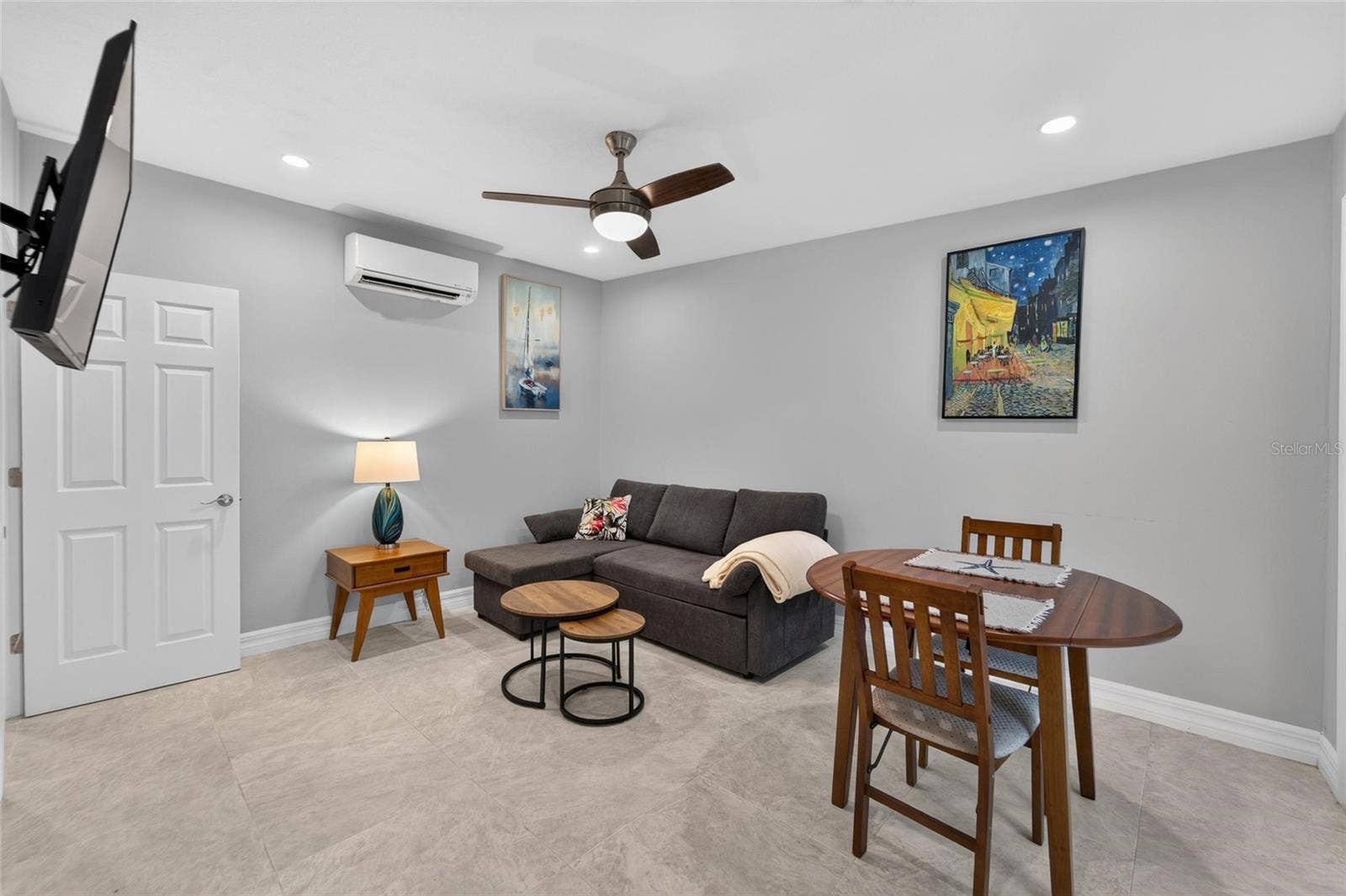 1236 13TH STREET, Sarasota, FL 34236 Small sectional with chaise & storage-transforms to Bed