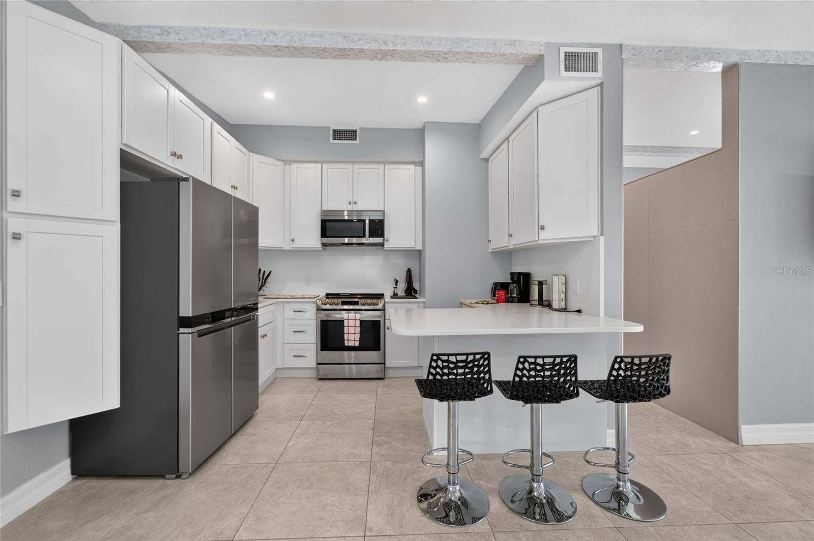 1236 13TH STREET, Sarasota, FL 34236 Upgraded appliances