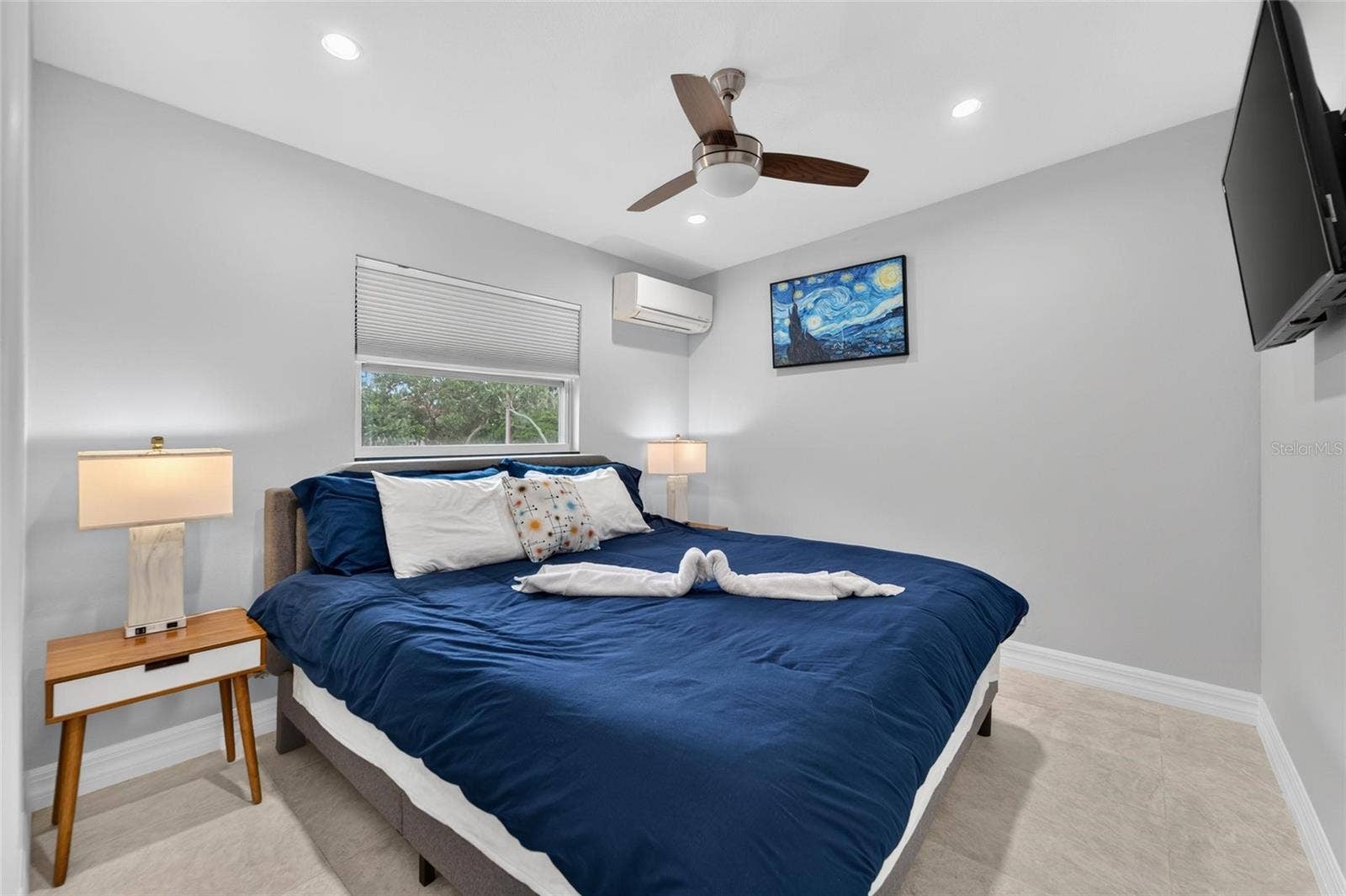1236 13TH STREET, Sarasota, FL 34236 Unit D-King Bed