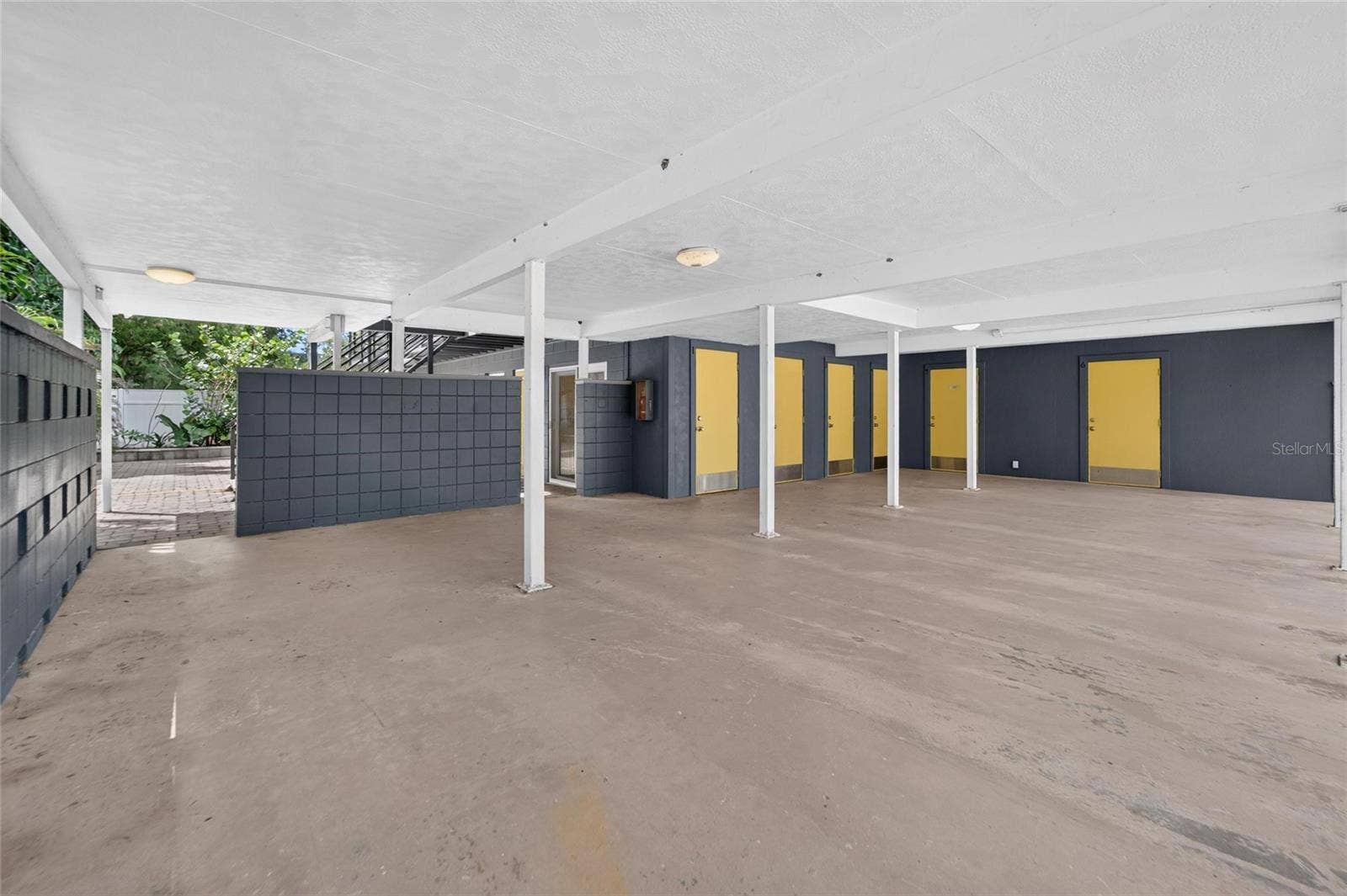 1236 13TH STREET, Sarasota, FL 34236 Carports & Storage areas