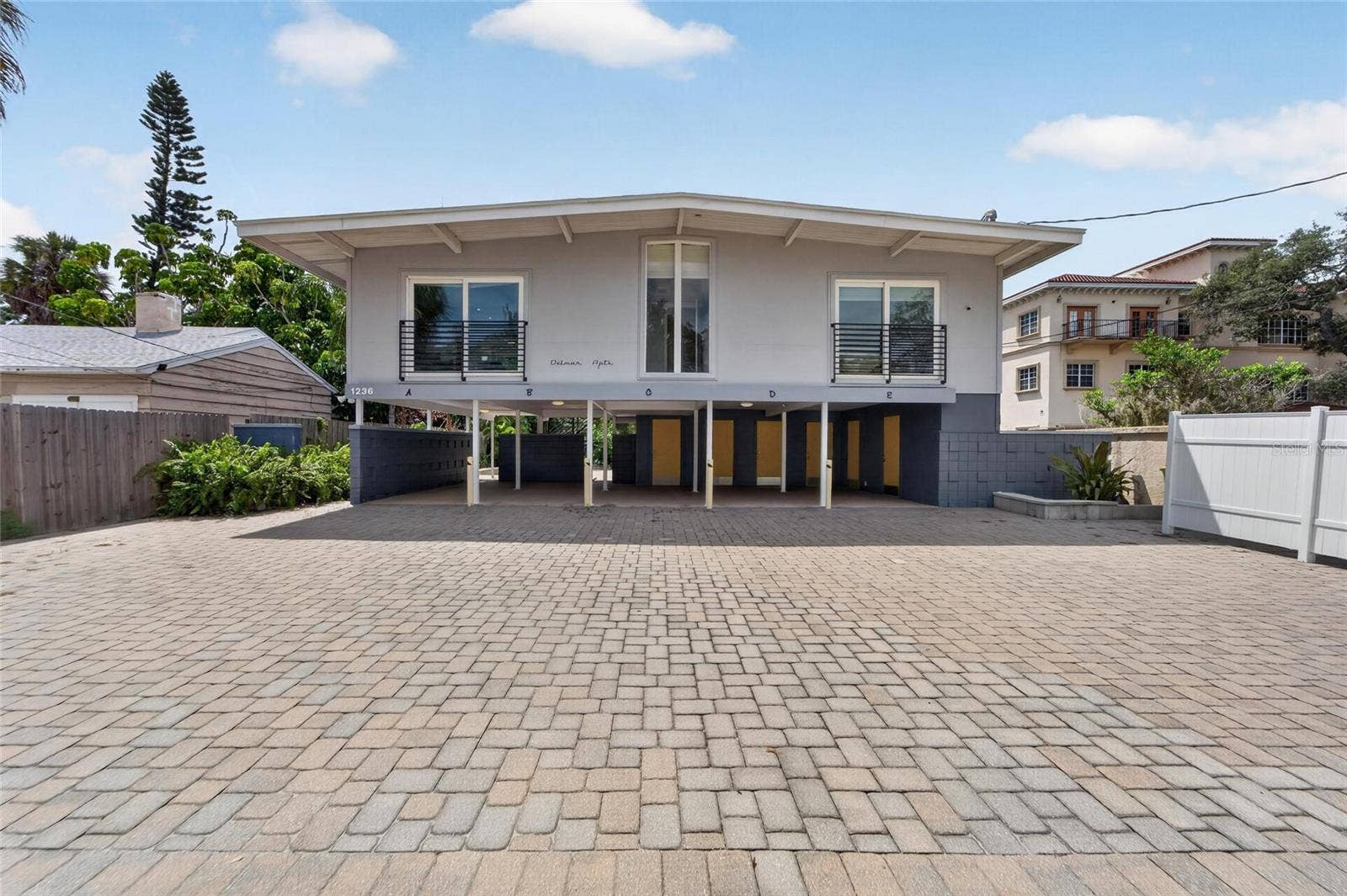 1236 13TH STREET, Sarasota, FL 34236 Welcome to your New Income Opportunity!