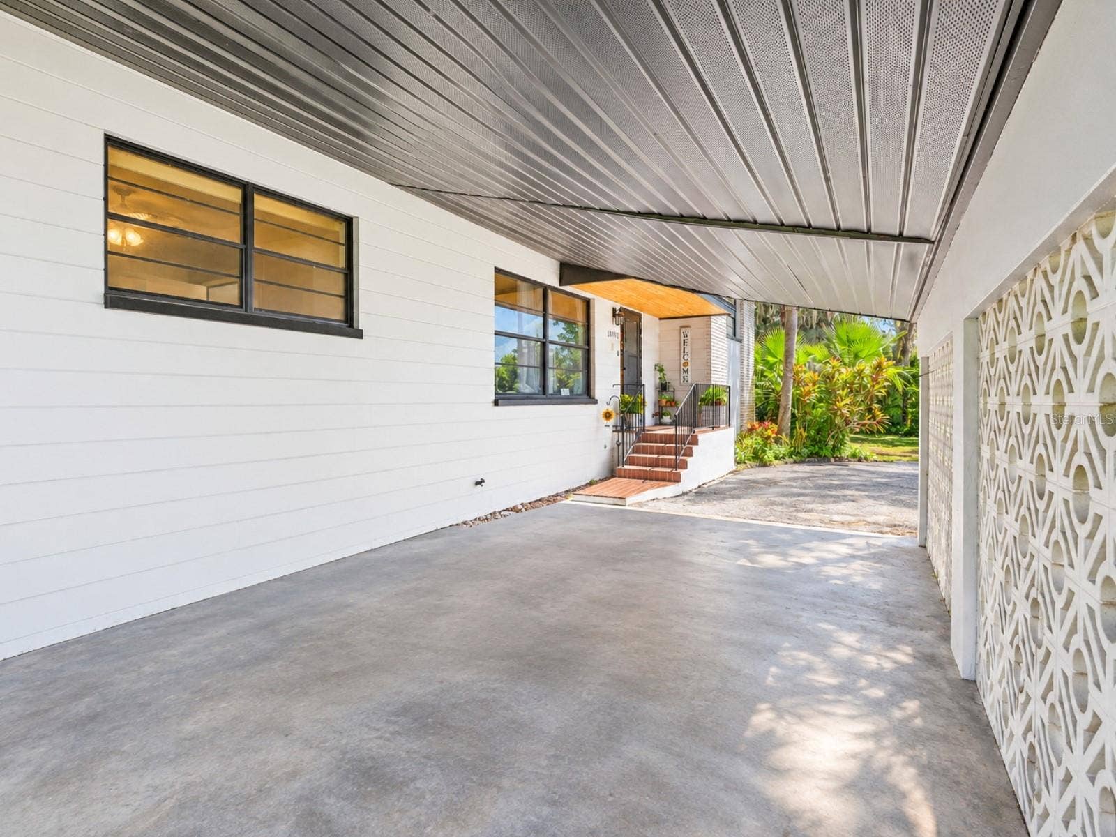 Carport