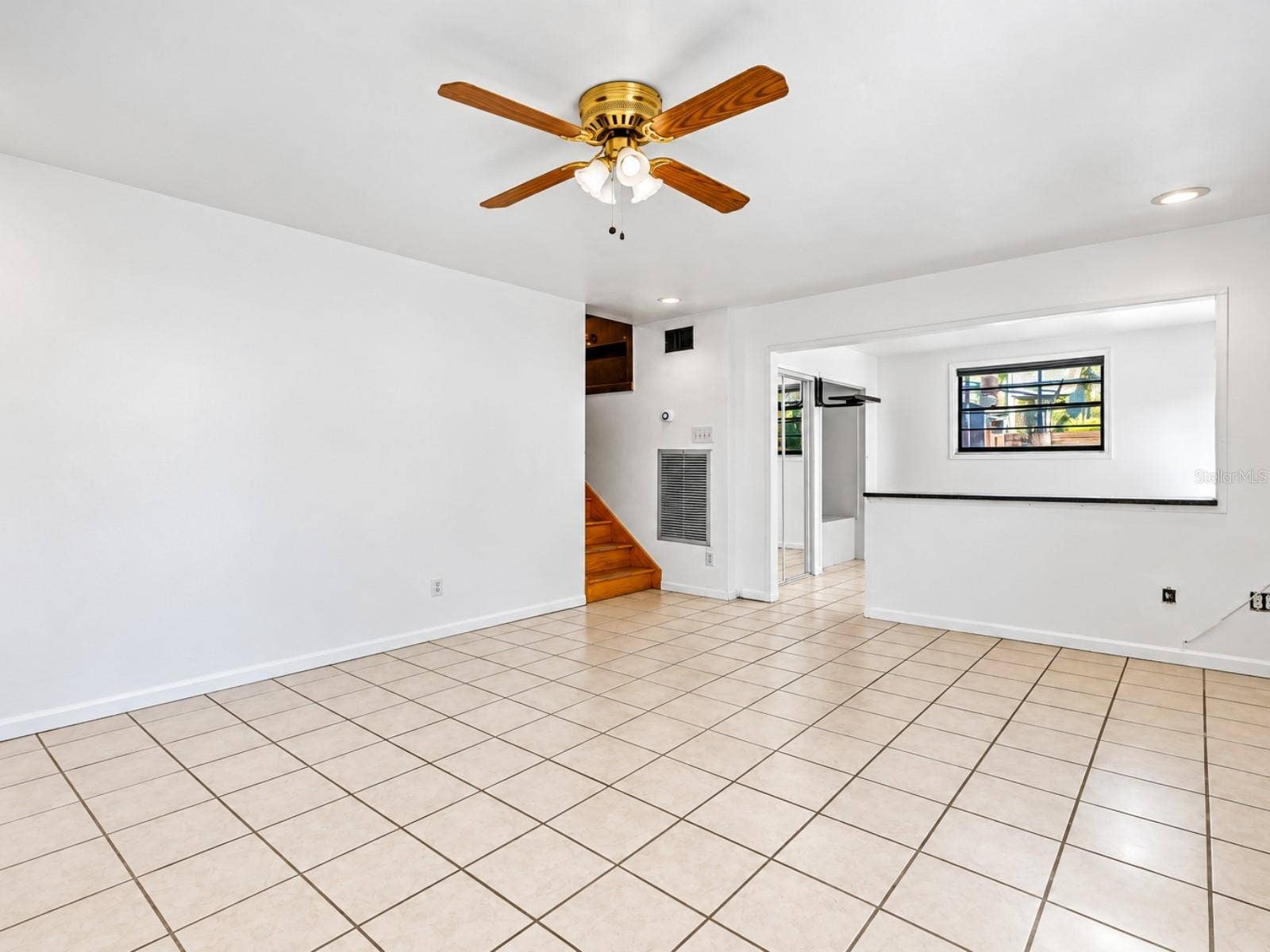 Lower-level flex space
