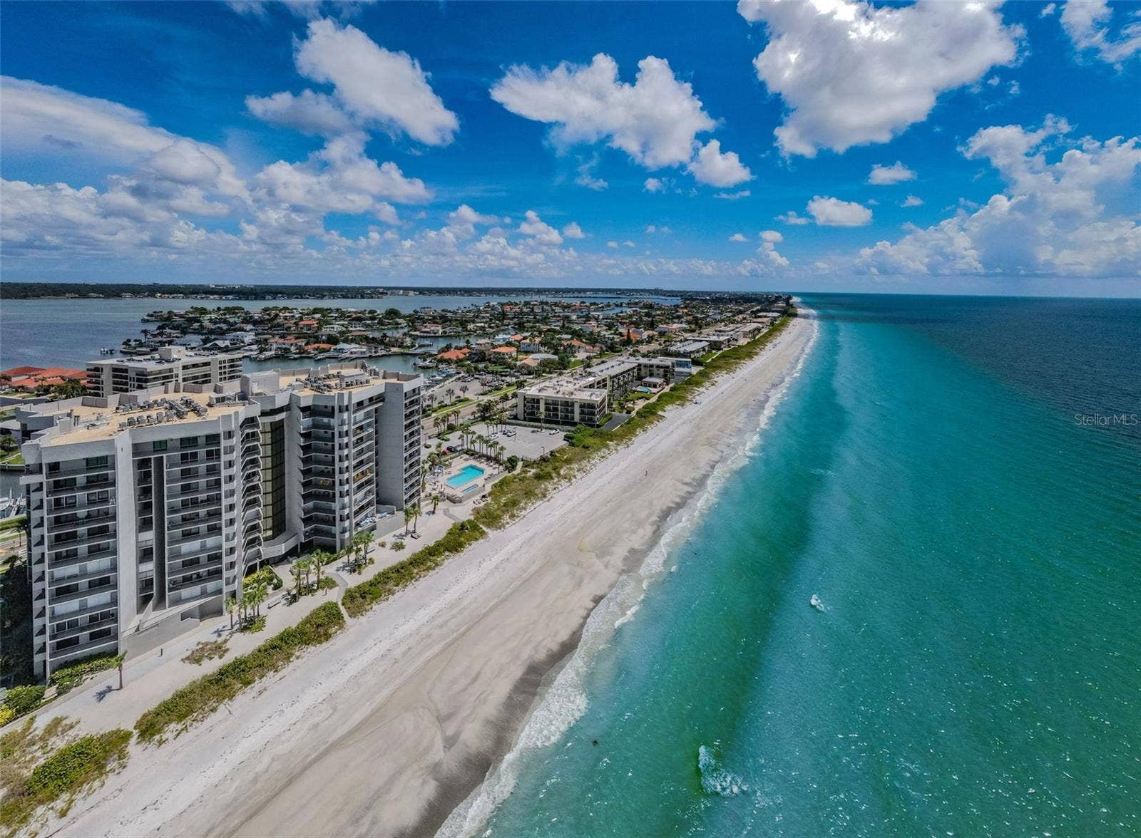 Signature beach living on Sand Key