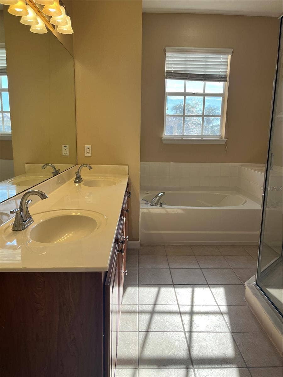 Primary bath with soaking tub