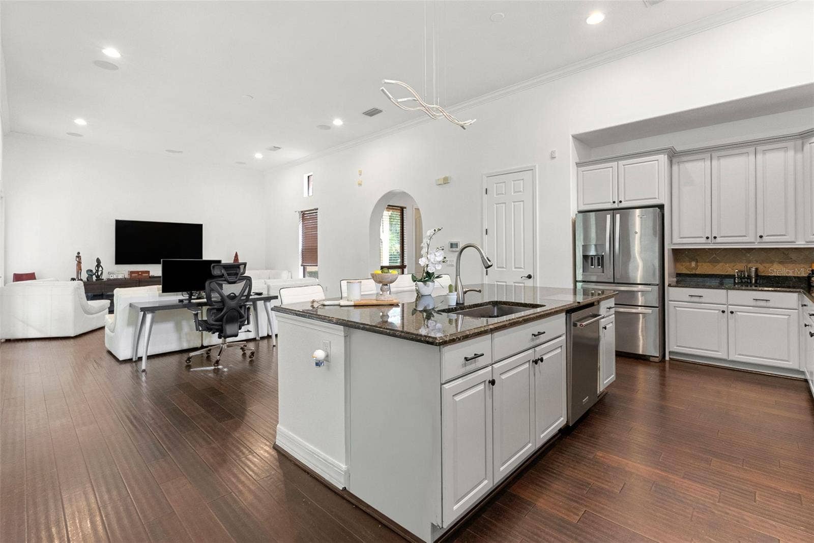 Kitchen-Stainless Steel Appliances
