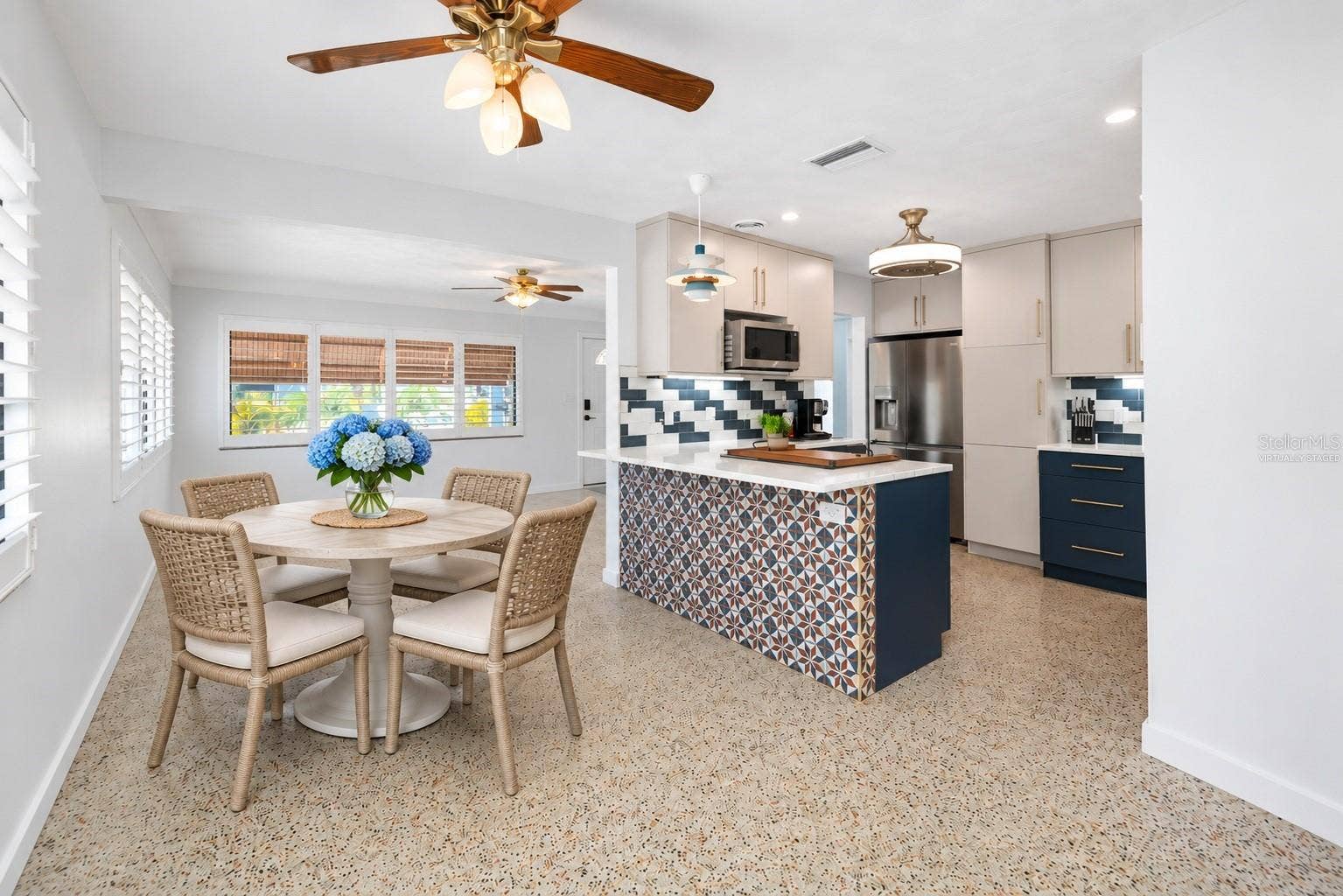 1472 DURLING DRIVE S, South Pasadena, FL 33707 Virtually Staged - Plenty of room for a dinette table