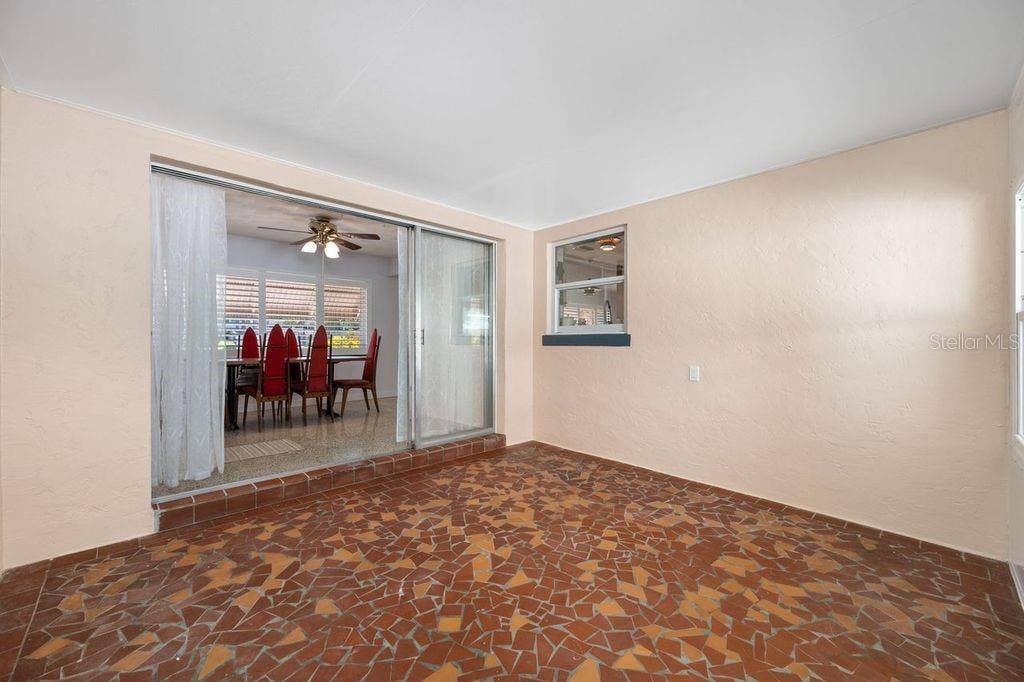 1472 DURLING DRIVE S, South Pasadena, FL 33707 Bonus Room