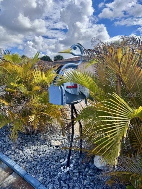 1472 DURLING DRIVE S, South Pasadena, FL 33707 Fun & Fancy Mailbox!