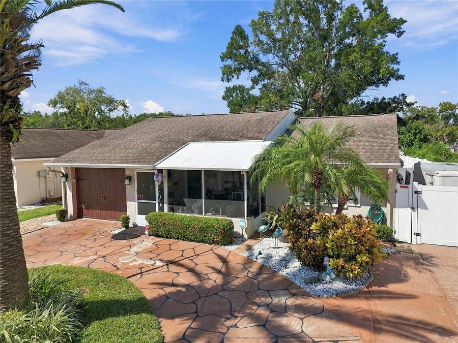 Property photo for 16012 SADDLESTRING DRIVE, Tampa, FL